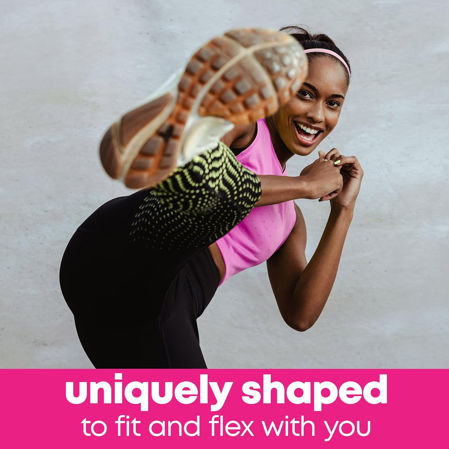 U by Kotex Curves Regular Liners, Unscented, 80 Count image number 2