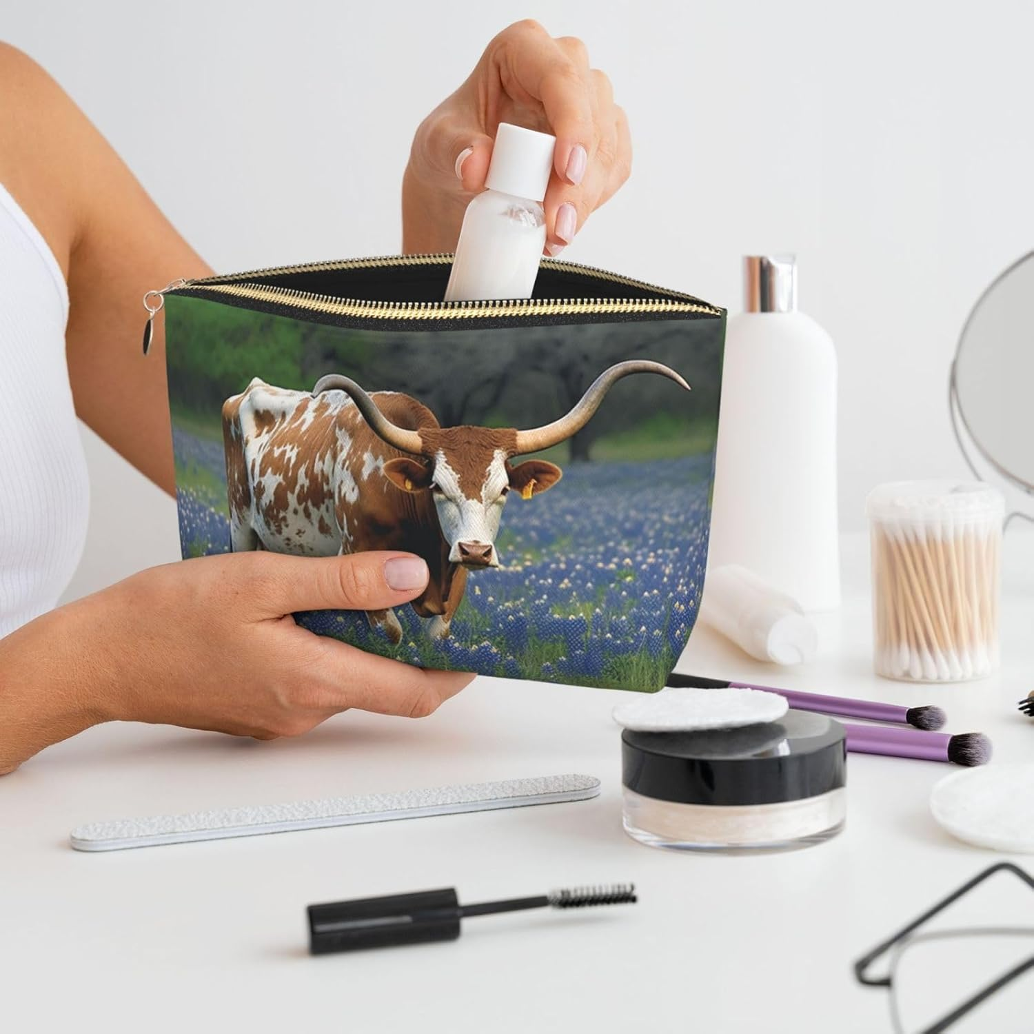 SDTYKHJ Large Capacity Makeup Bag for Women, Waterproof Portable Shaving Bag, Small Toiletry Bag Bluebonnet Longhorn Leather Cosmetic Organizer Bags for Travel, Gold, One Size image number 6