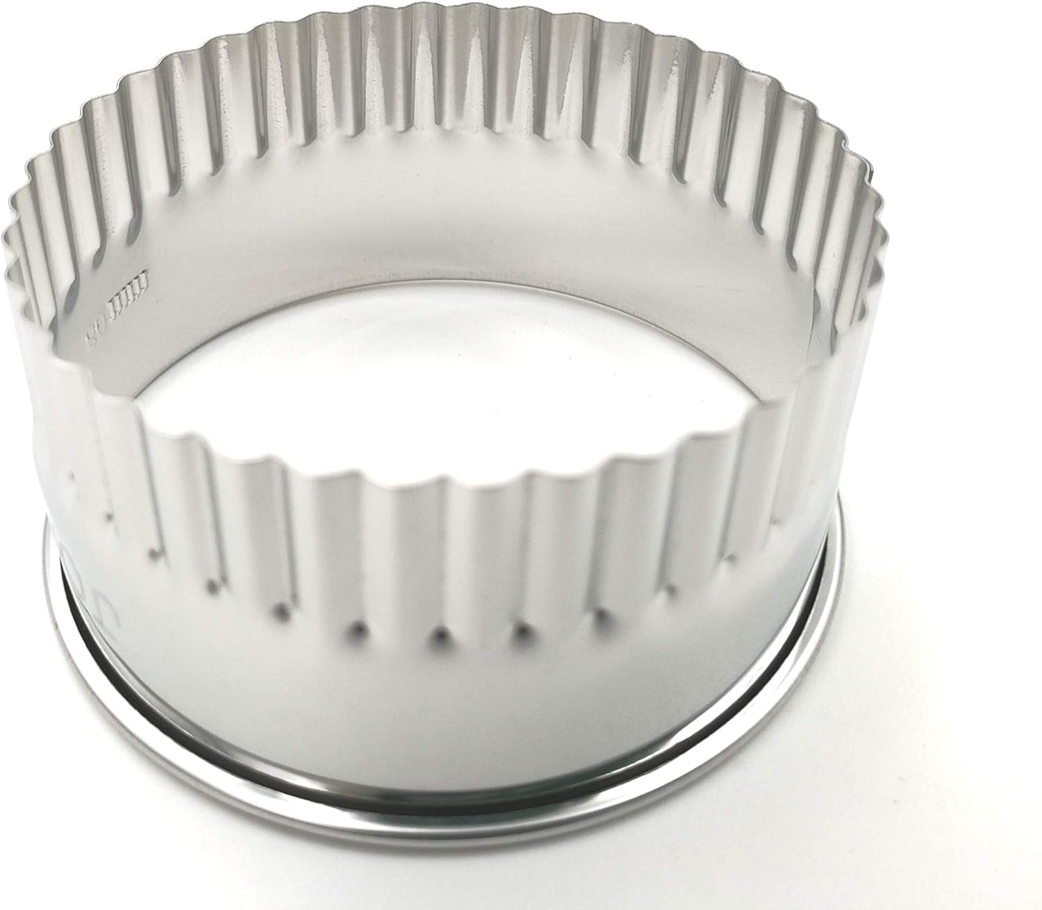 JOKUMO 11 Piece Graduated Sizes Fluted Edge round Pastry/Cookie Cutter Set Heavy Duty 18/8 304 Stainless Steel - Metal Engrave Size -Tin Storage Box for Scones, Pastries, Baking, Desserts, Muffins, image number 2