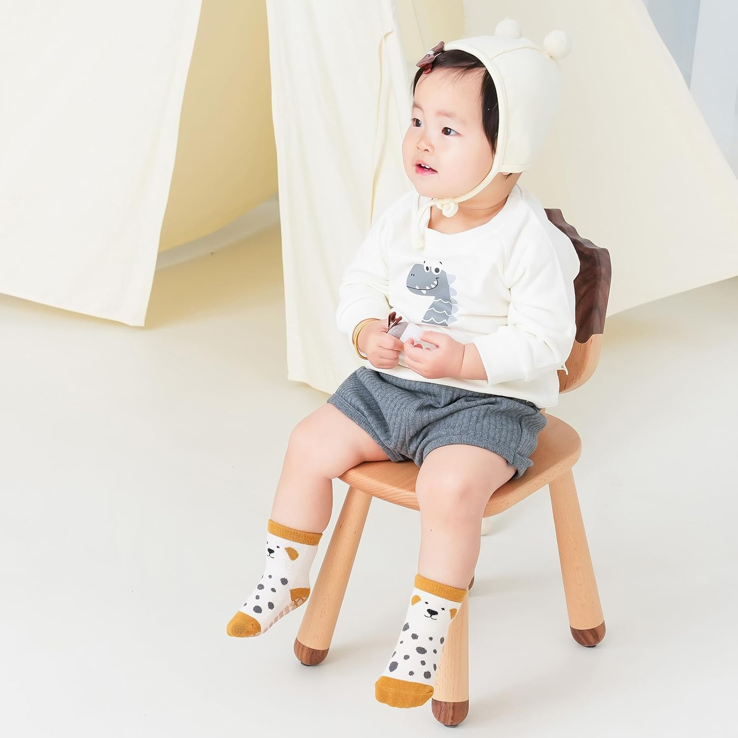 Non Slip Kids Toddler Floor Socks with Gripper 5 Pairs Soft Cotton Crew Socks for Baby Unisex Ankle Anti-Slip Socks for 0-5 Year Girl Boy image number 4