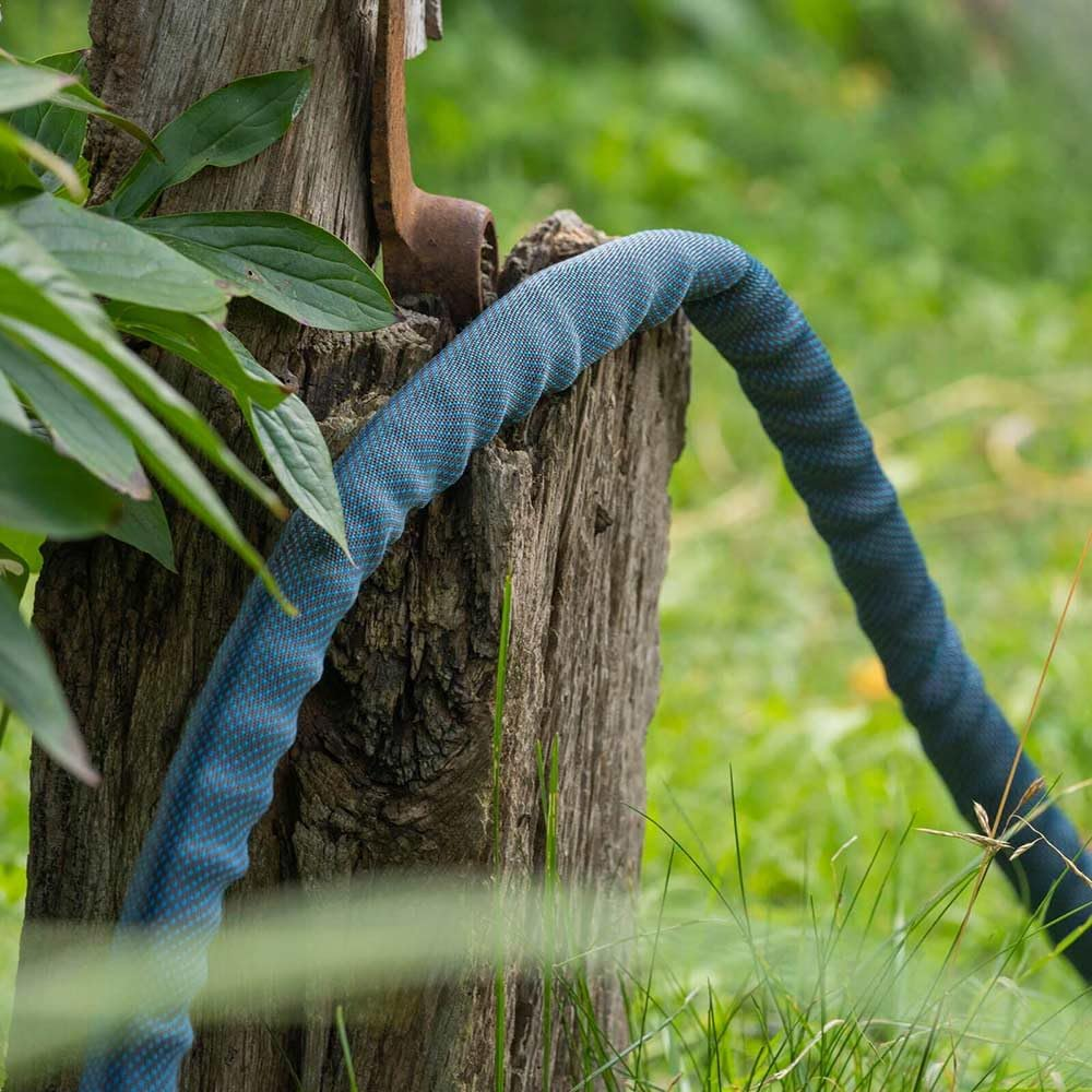 Gardena Liano Xtreme 1/2 Inch, 15M Set: Extremely Robust Textile Garden Hose, for Indoor Water Taps, with PVC Inner Tube, Lightweight, Weather-Resistant (18465-20)