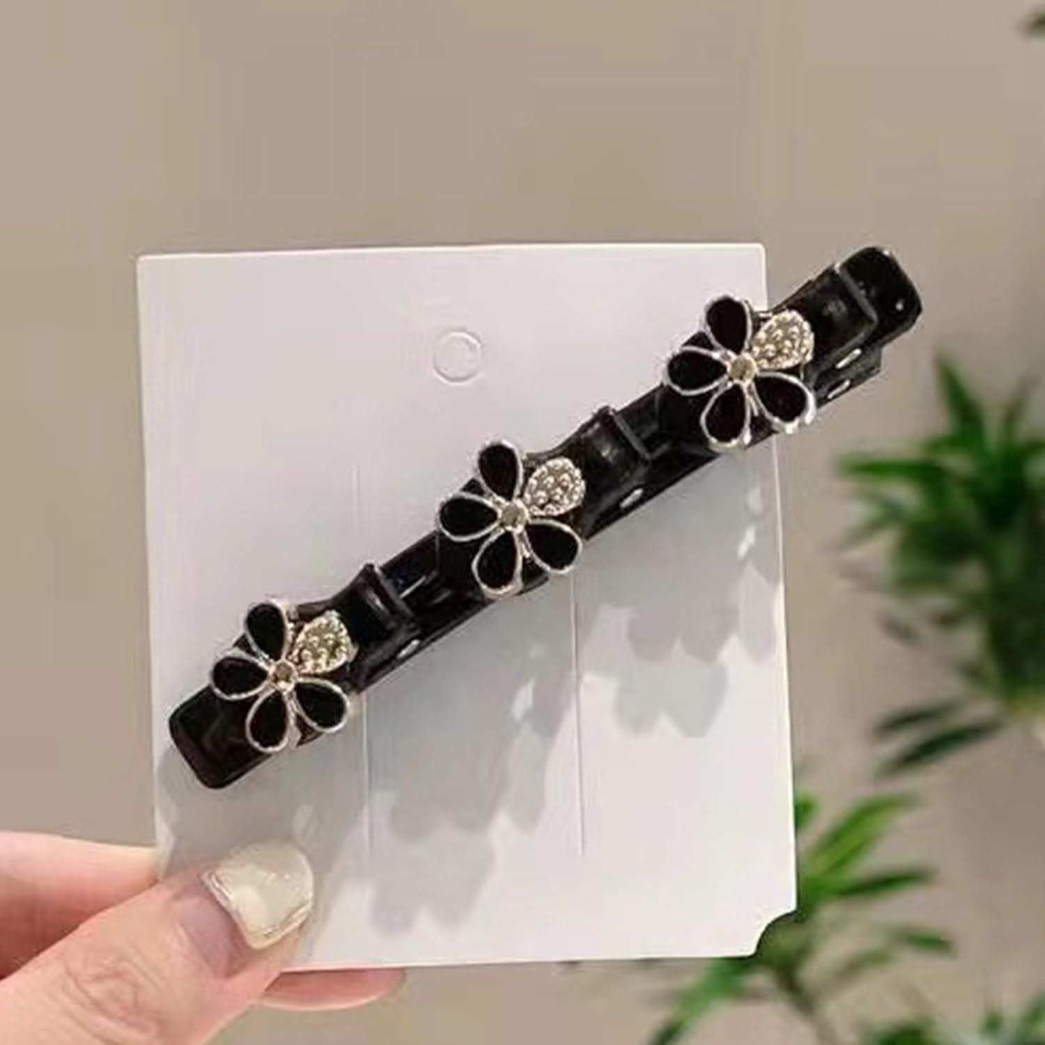 Braided Hair Clips with Sparkling Crystal Stone and 3 Small Clips Beaded Hairpin Duck Bill Clip Braided Hair Clip with Rhinestones for Women as a Gift (Style: M) image number 4