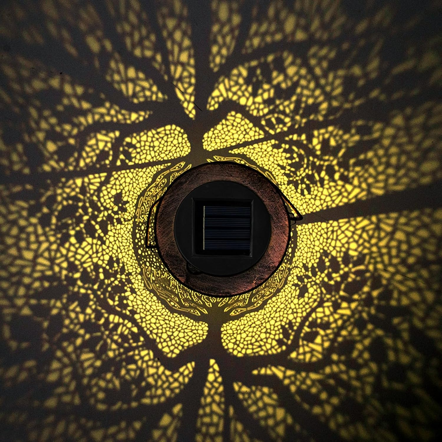 Solar Lantern Outdoor Waterproof Hanging Tree of Life Garden Decor Big Tree Solar Powered Light Gifts for Women Metal LED Table Lamp Home Decoration outside for Yard Patio Porch Tree Pathway