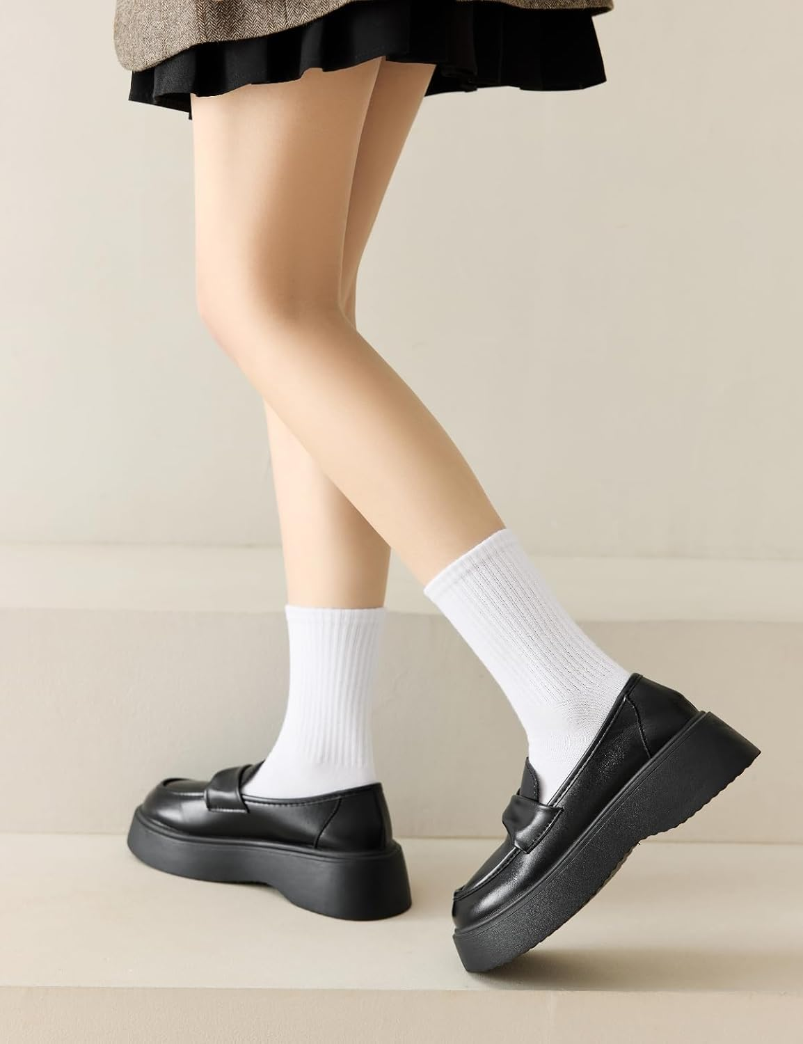 Rehelu Womens Crew Socks Cotton Long Gym Socks Lightweight Athletic Running Socks image number 4