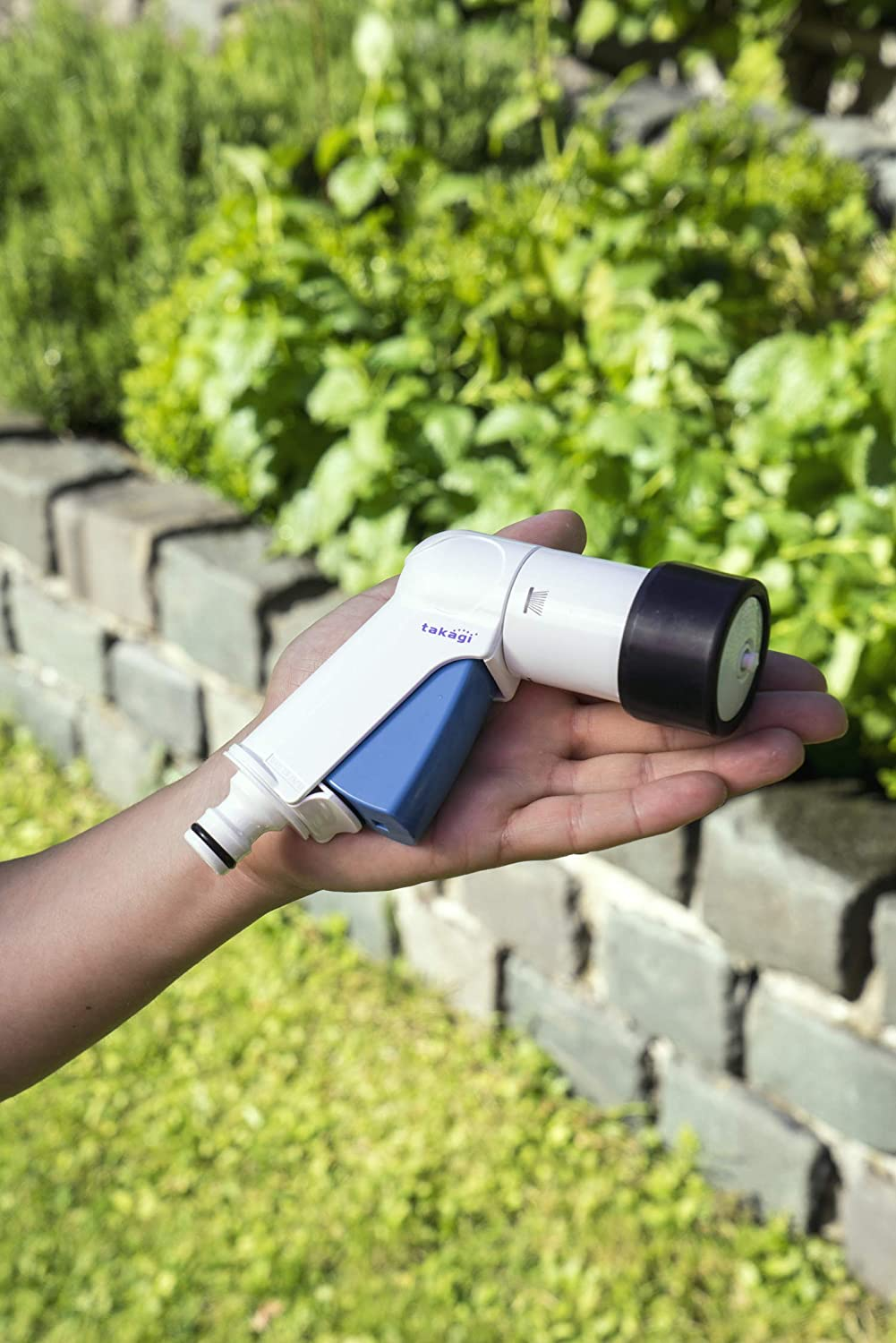 Takagi Compact Nozzle | Multifunctional Water Spray Gun | 4 Spray Patterns | Self-Locking Trigger image number 2