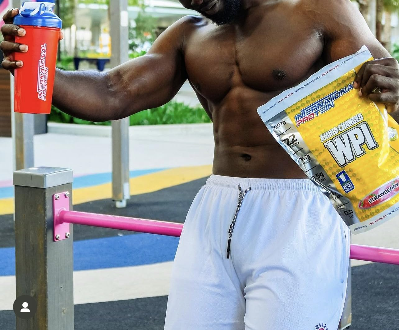 International Protein Amino Charged Strawberry Flavour Whey Protein Isolate Powder 907 G