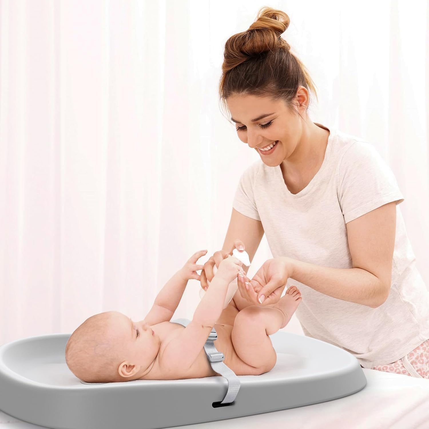 Baby Changing Pad Portable, Waterproof Soft PU Pad for Babies, Changing Table, Lightweight Nappy Change Mat, Soft Change Mat Cover, Wipeable Changing Pad with Removable Safety Strap, Gray