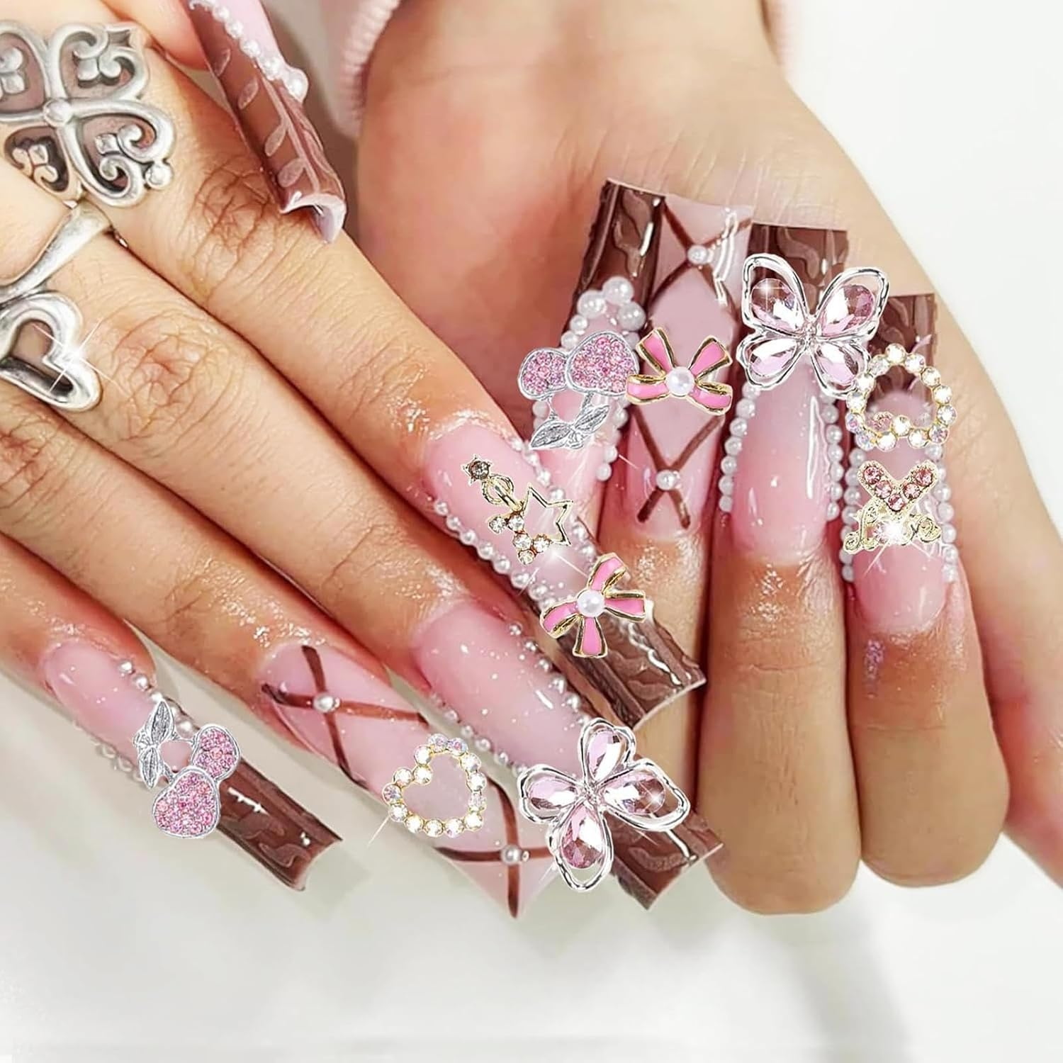 Nail Charm - 3D Manicure Nail Decoration Supplies - Ribbon Bow Heart Star Cherry Butterflies Flower Rhinestones Charm for Salon Manicure Accessories Women Enhanced Creativity image number 2