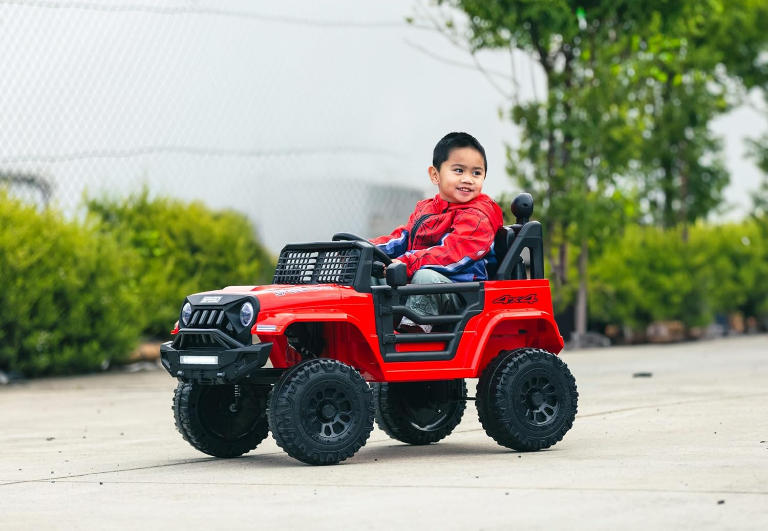 Lenoxx Jeep-Inspired Design Ride-On Electric Car &ndash; Forward and Reverse Controls, Realistic Jeep Styling, Safe and Fun for Kids, Battery-Powered, Ideal for Outdoor Adventures and Play - Red image number 5
