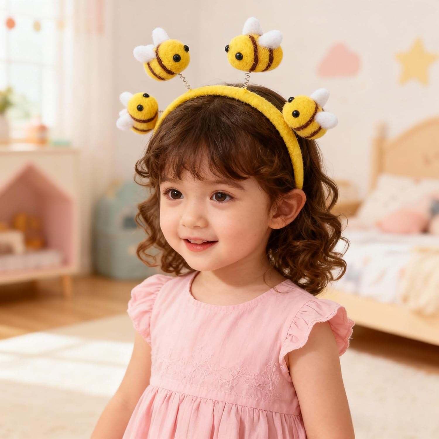 Toddmomy Felt Bee Accessories 25 Pcs Wool Felt Bees for DIY Crafts Clothes Hat Decorations Party Wall Decor Kids image number 4