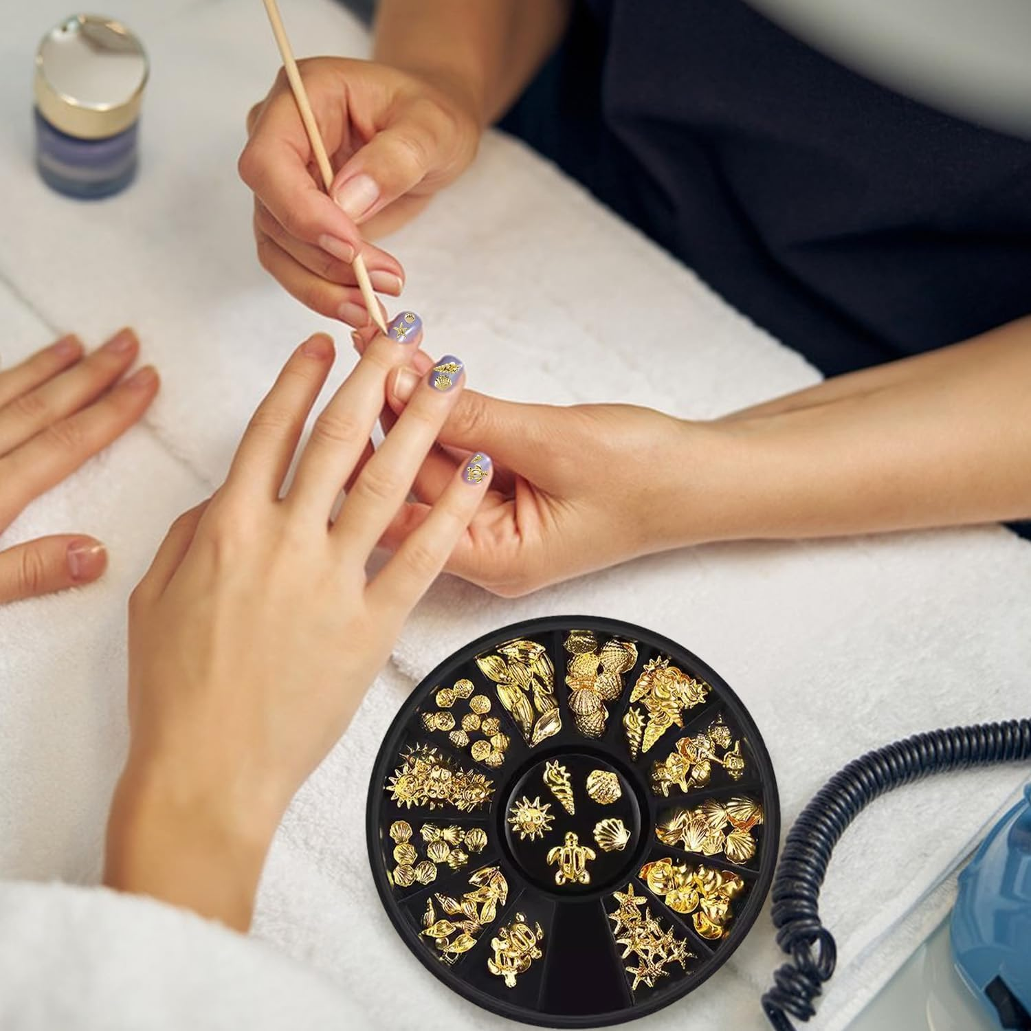 Nail Charms Gold, 122 Pieces 3D Gel Nail Art Charms Nails, Ocean Summer Sea Star Shell Rivets Charm Set, Metal Nail Design for Gel and Acrylic Nails, Golden 3D Nail Art DIY image number 4