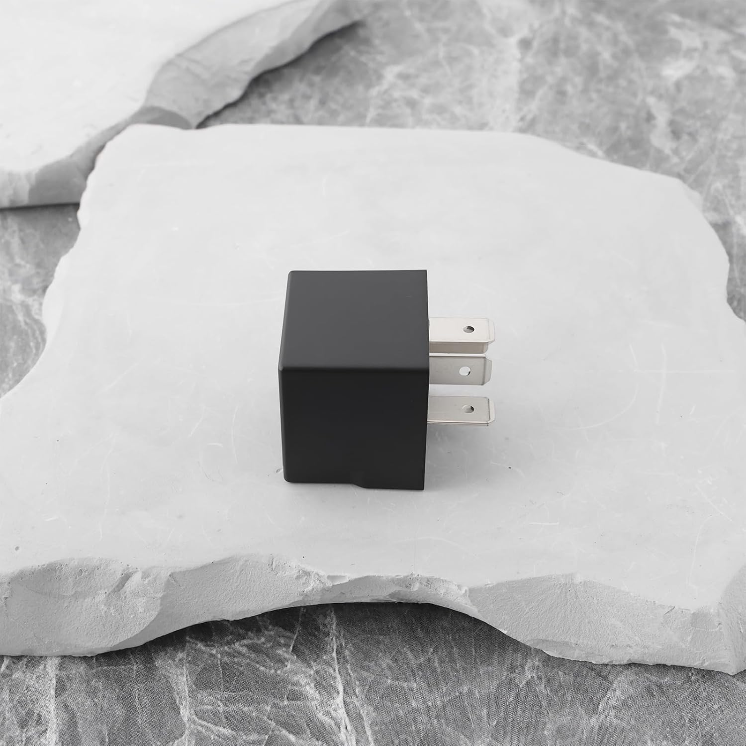 OTOTEC 2PCS 12V Automotive 5 Pin Relay 04727370AA Aluminum Alloy Compatible with Chrysler Compatible with Dodge image number 5