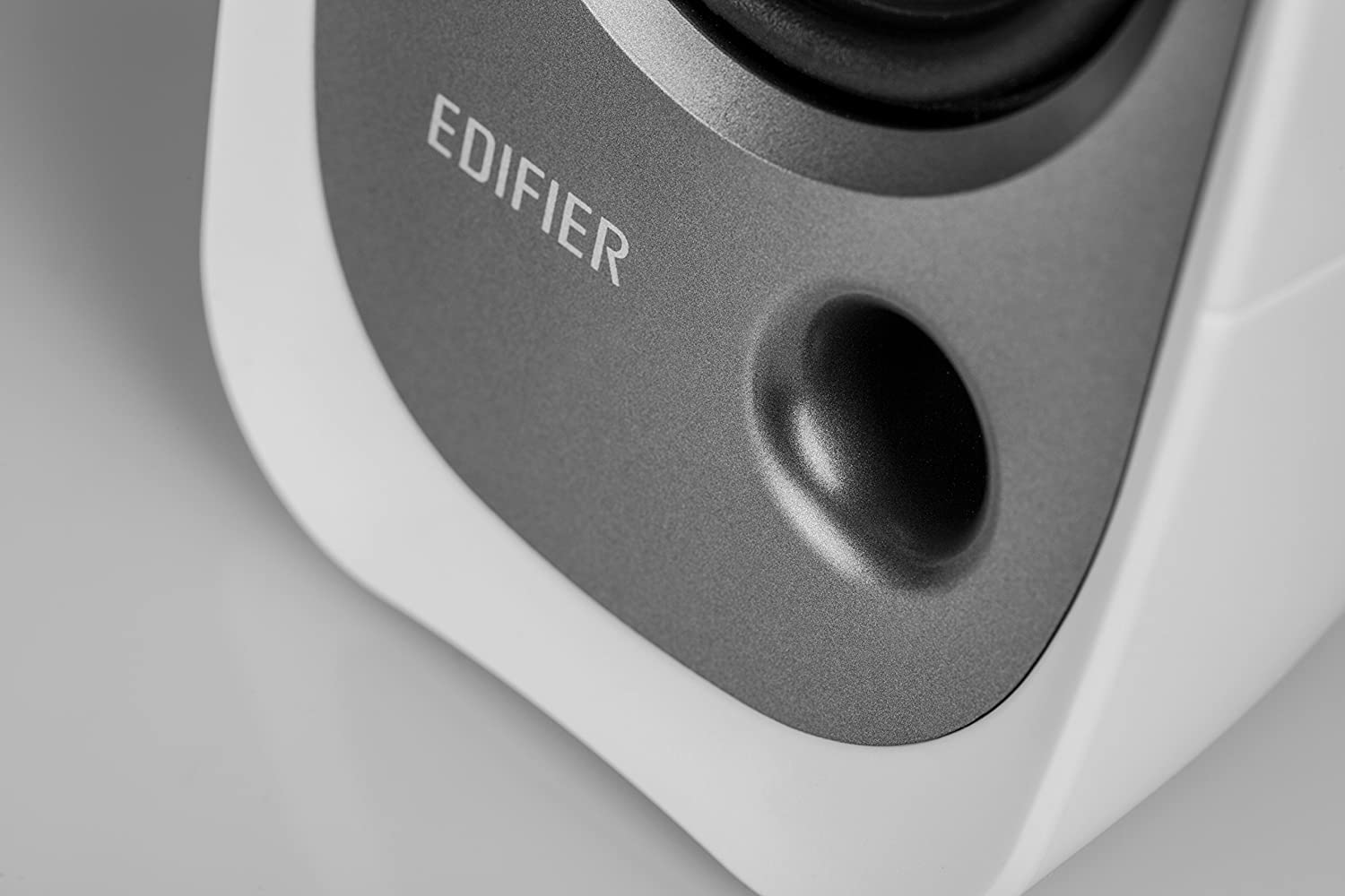 Edifier R12U USB Powered 2.0 Speaker Set, White image number 1