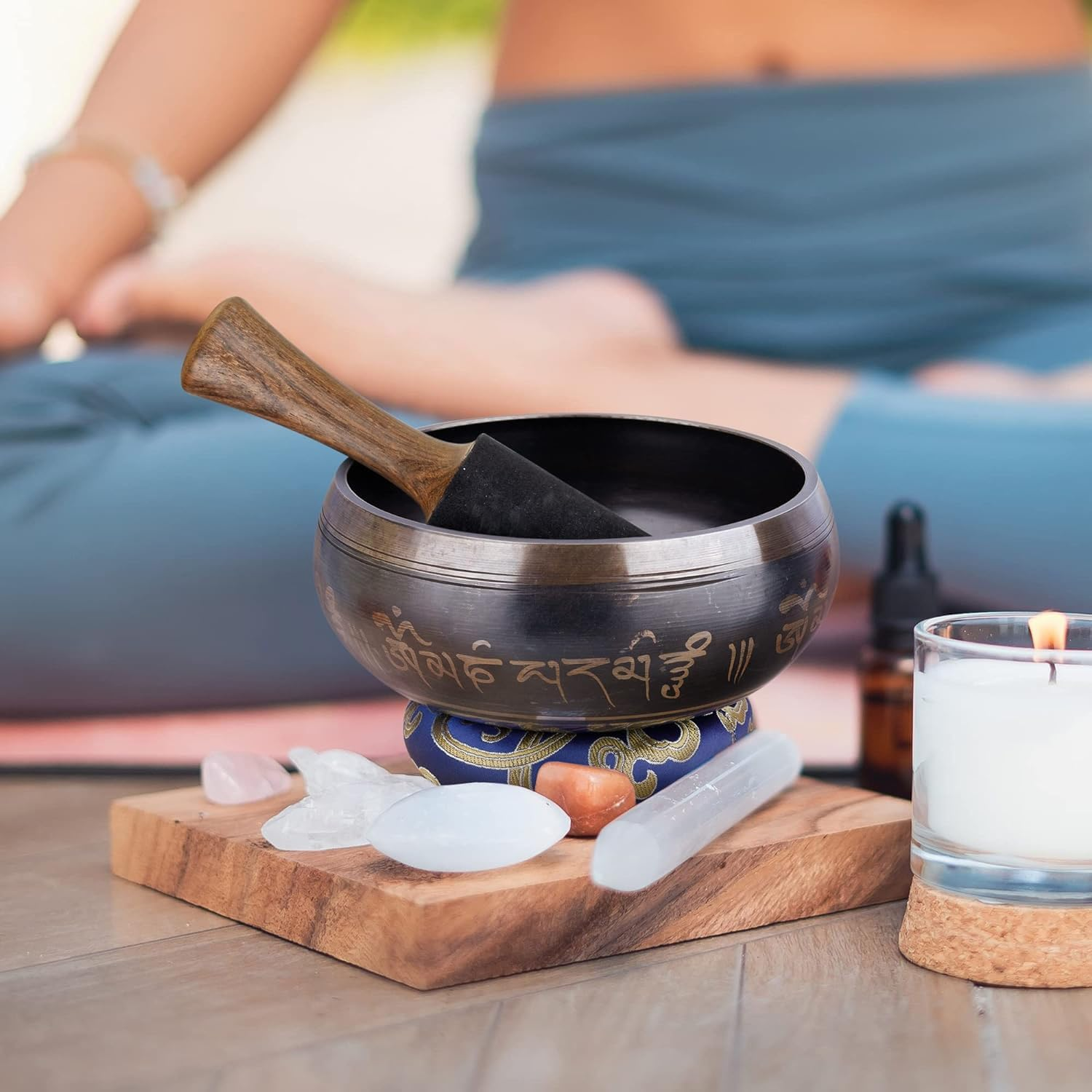 2 Pack Tibetan Singing Bowl Mallet Suede Wooden Striker Leather Wrapped Meditation Mallet Sound Bowl Stick Buddha Musical Instruments for Buddhist Meditation Yoga Chime Relaxation image number 4