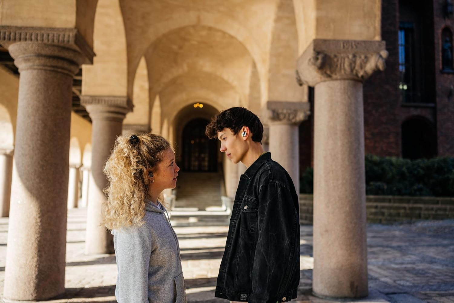 Beyerdynamic Free BYRD Grey True Wireless Bluetooth In-Ear Headphones, Active Noise Cancelling, Long Battery Life, Microphone, IPX4, Sound Personalization and Alexa Built-In (Grey) - Gray image number 6