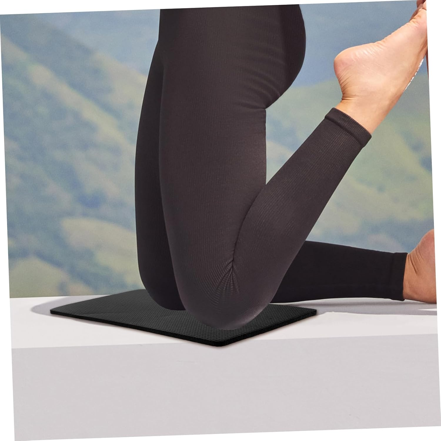 Milisten 2Pcs Garden Kneeling Pads for Gardening and Exercise, Eva Soft Knee Cushions Small Portable Non-Slip Mats for Outdoor Work and Yoga, Black image number 1