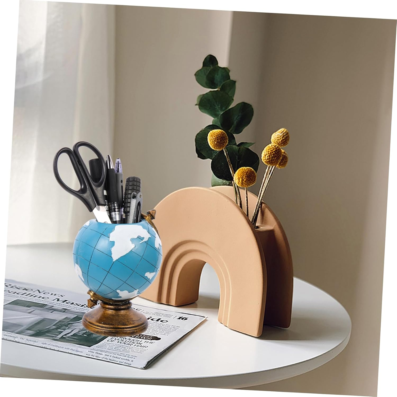 SHOWERORO Globe Ornaments Pen Holder Desk Decor Resin Ornament Boys and Girls Stationery Holder Office Accessory image number 6