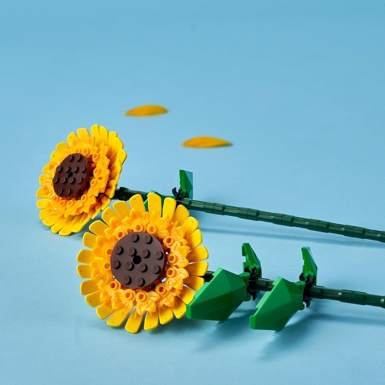 LEGO Botanicals Sunflowers, Yellow Artificial Flowers, Compatible with Bouquets from the Botanical Collection, Home or Office Decor, Toy Flower Garden Building Set for 8+ Year Old Kids & Adults 40524 image number 1