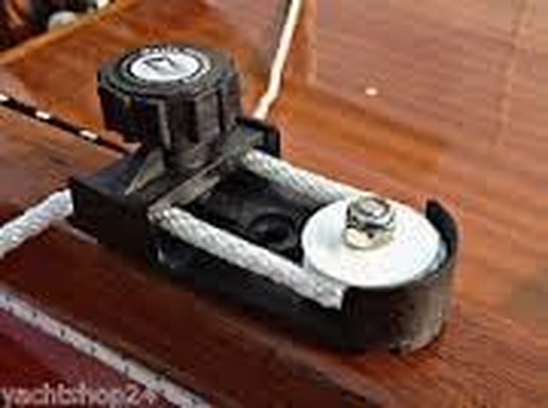 Davis Instruments Tiller Tamer for Sailing - Maintains Course with No Hands in Any Weather or Wind Condition - Sailing Tiller Steering System Accessory for Small Outboard Motor Boats image number 1