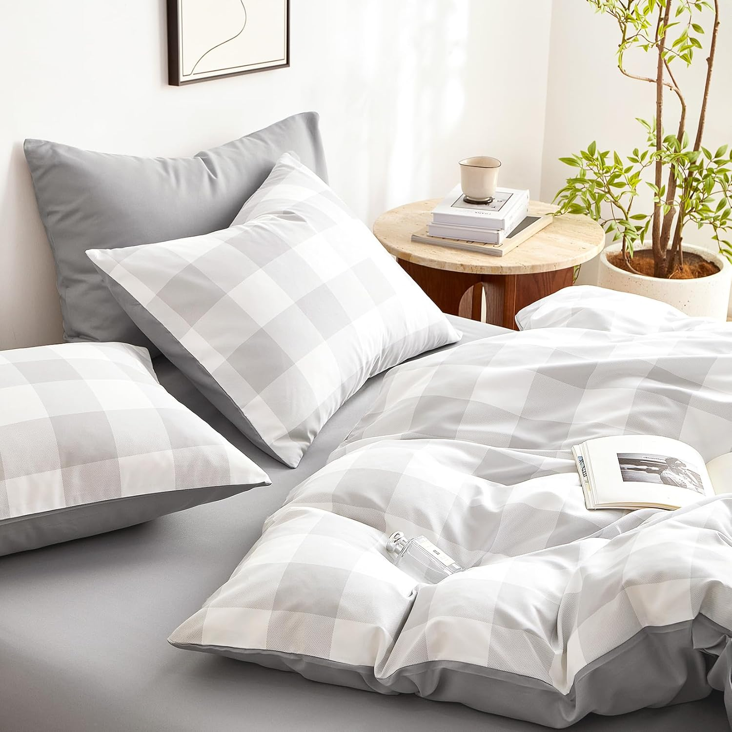 Wake in Cloud - Gingham Quilt Cover Set, Plaid Buffalo Checked Pattern Printed, 1000TC Ultra Soft Microfiber Doona Duvet Cover Bedding, 3 Pieces, Light Grey White, Queen Size image number 4