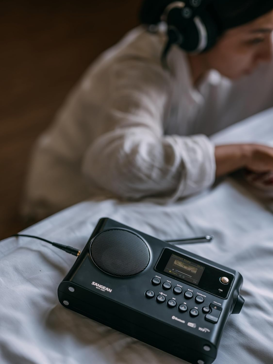 Sangean WFR-28BT Black image number 1