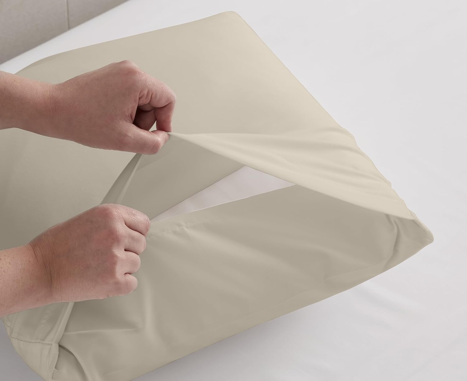 Degrees Home - Premium Bedding Set 140 X 200 &ndash; 4 Pieces &ndash; Flat Sheet 140 X 200 Cm &ndash; Fitted Sheet 140 X 200 Cm Adjustable &ndash; 2 Pillowcases 70 X 50 Cm image number 3