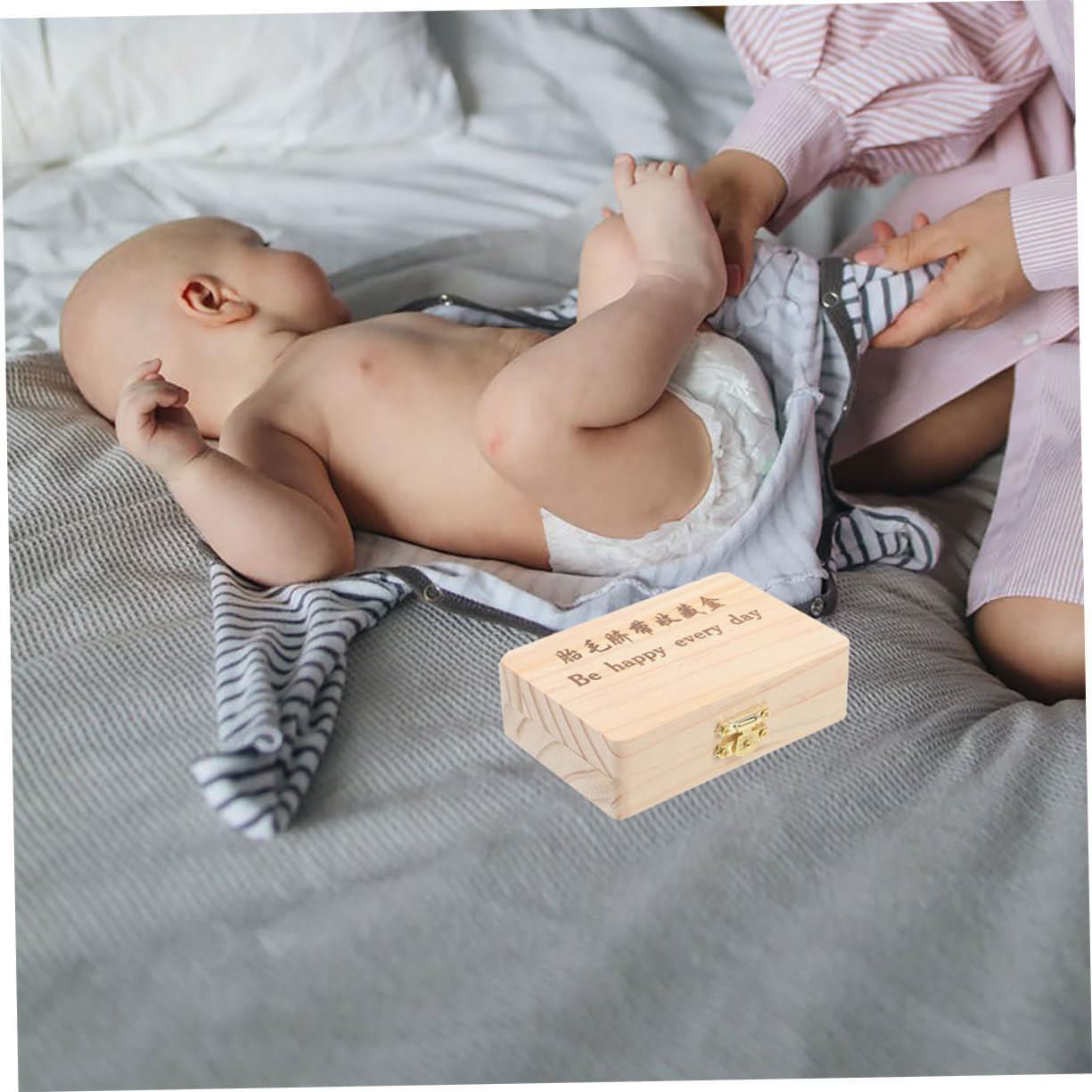 Kisangel First Haircut Keepsake Box Newborn Memory Organizer Fetal Hair Container image number 4