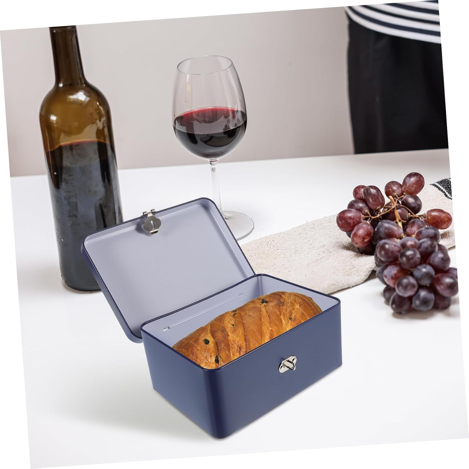 Mobestech Lockable Storage Box Tin Case Lock Jewelry Piggy Bank for Adults Storage Box Home Decorative Accessories Candy Tins Retro Tinplate image number 3