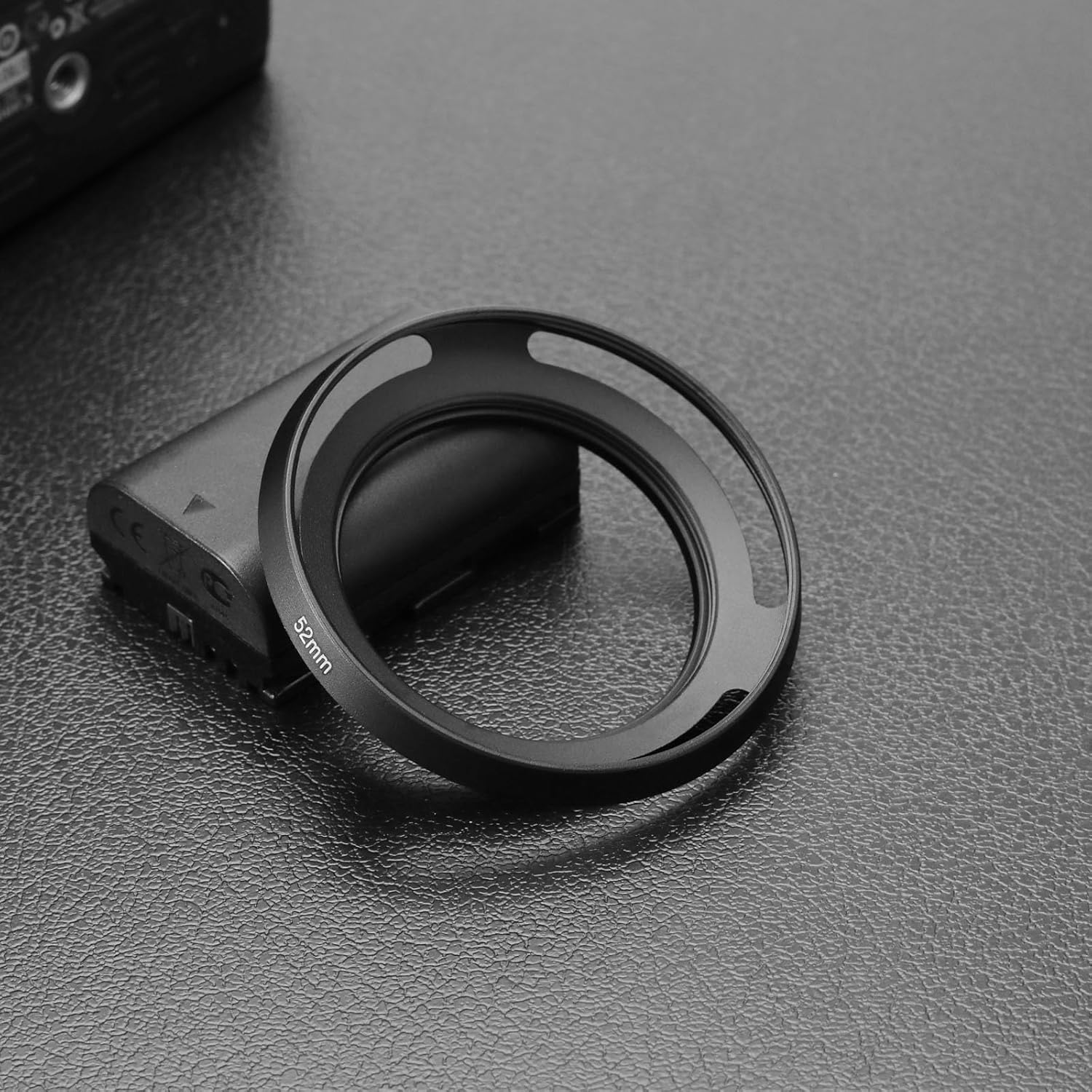 LT Easiyl 52Mm Lens Hood Compatible with FUJINON Xc15-45Mm F3.5-5.6 OIS PZ Lens Compatible with Fuji Fujifilm X-A5 X-T100 Clear Hole 49Mm, Black image number 4