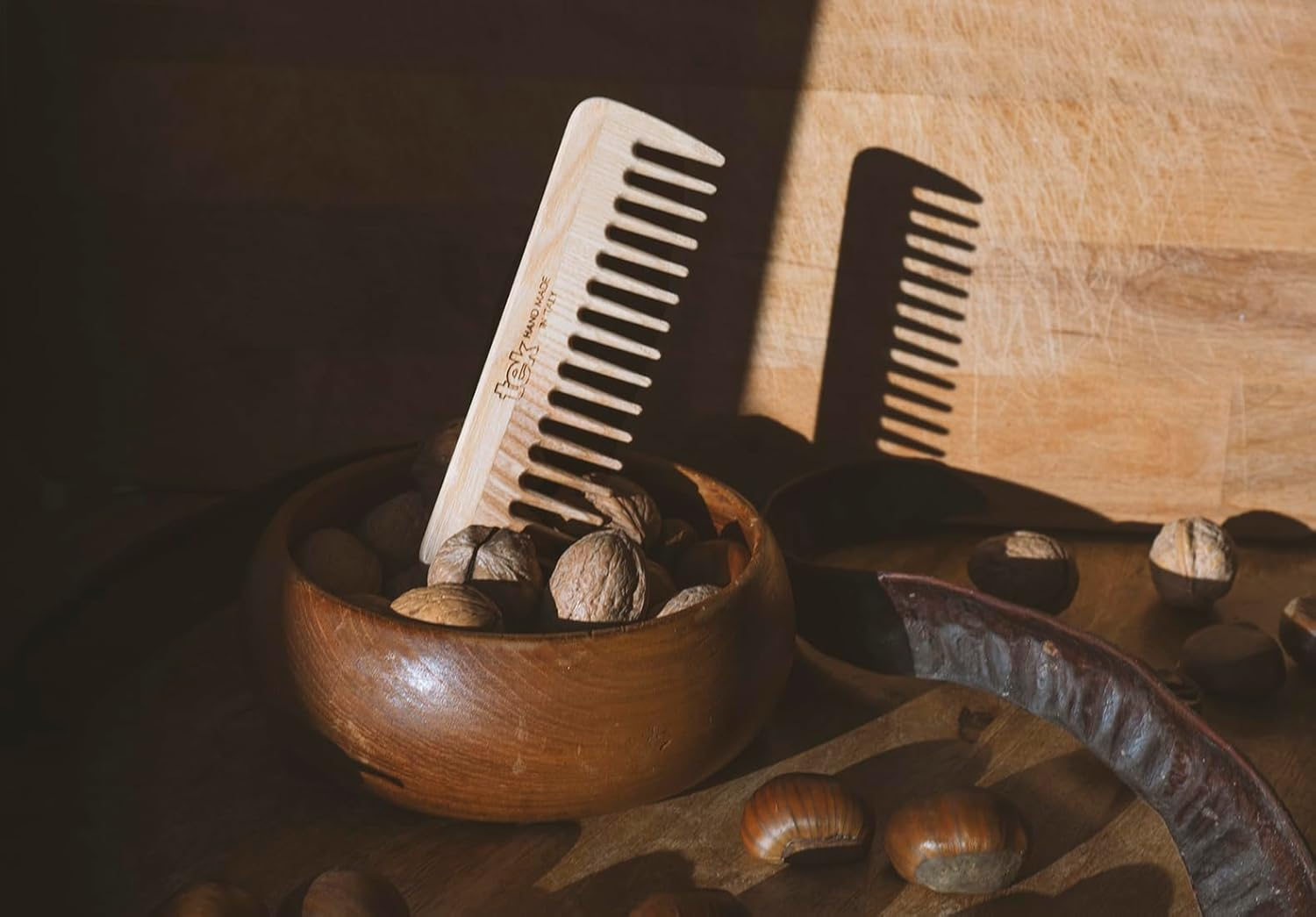 TEK 【Handmade by Italian Artisans】All Natural Material Tek Comb Large Natural Hair Brush image number 2