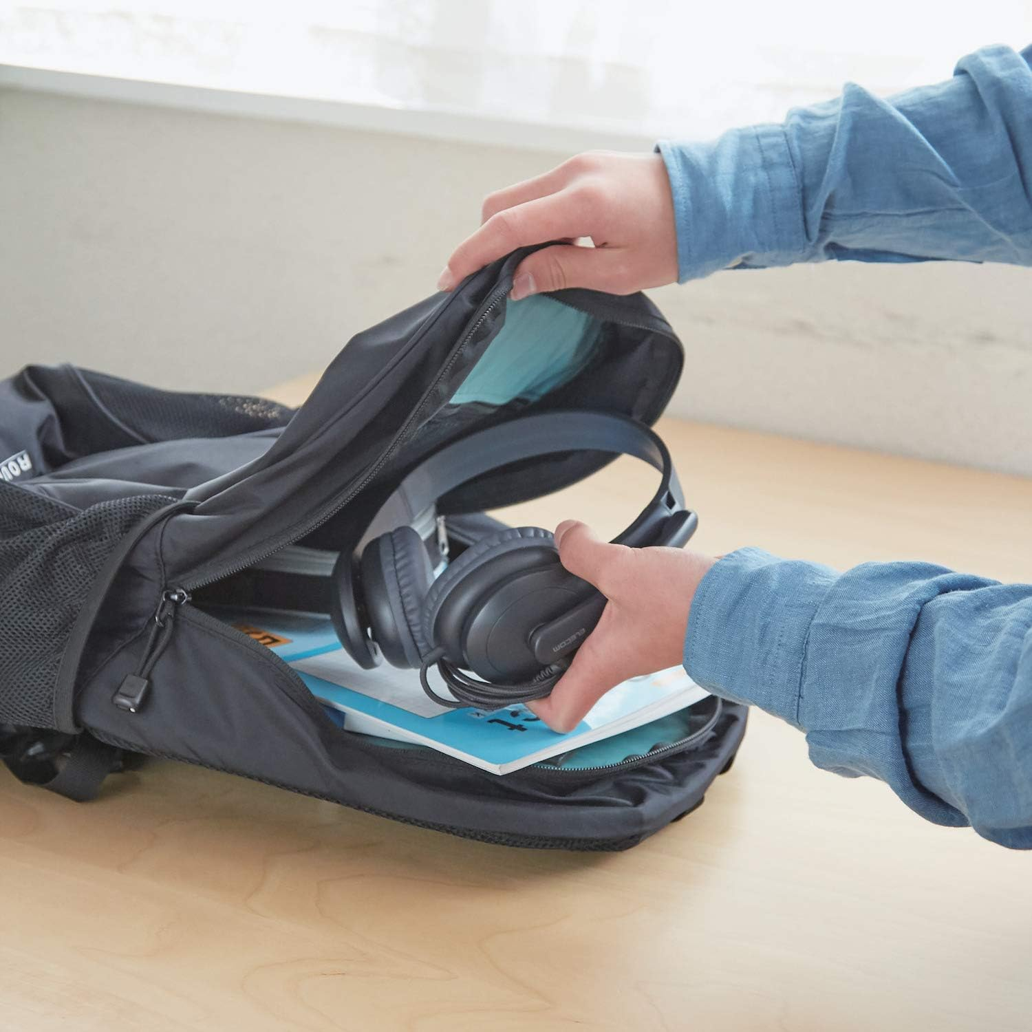 ELECOM Kids Headphones Tangle-Free 3.5Mm Jack Wired Cord On-Ear Headset for Children/Teens/Boys/Girls Compatible with Smartphones/Playstation/Pc/Tablet (HS-KD01TBK) - Blue image number 7