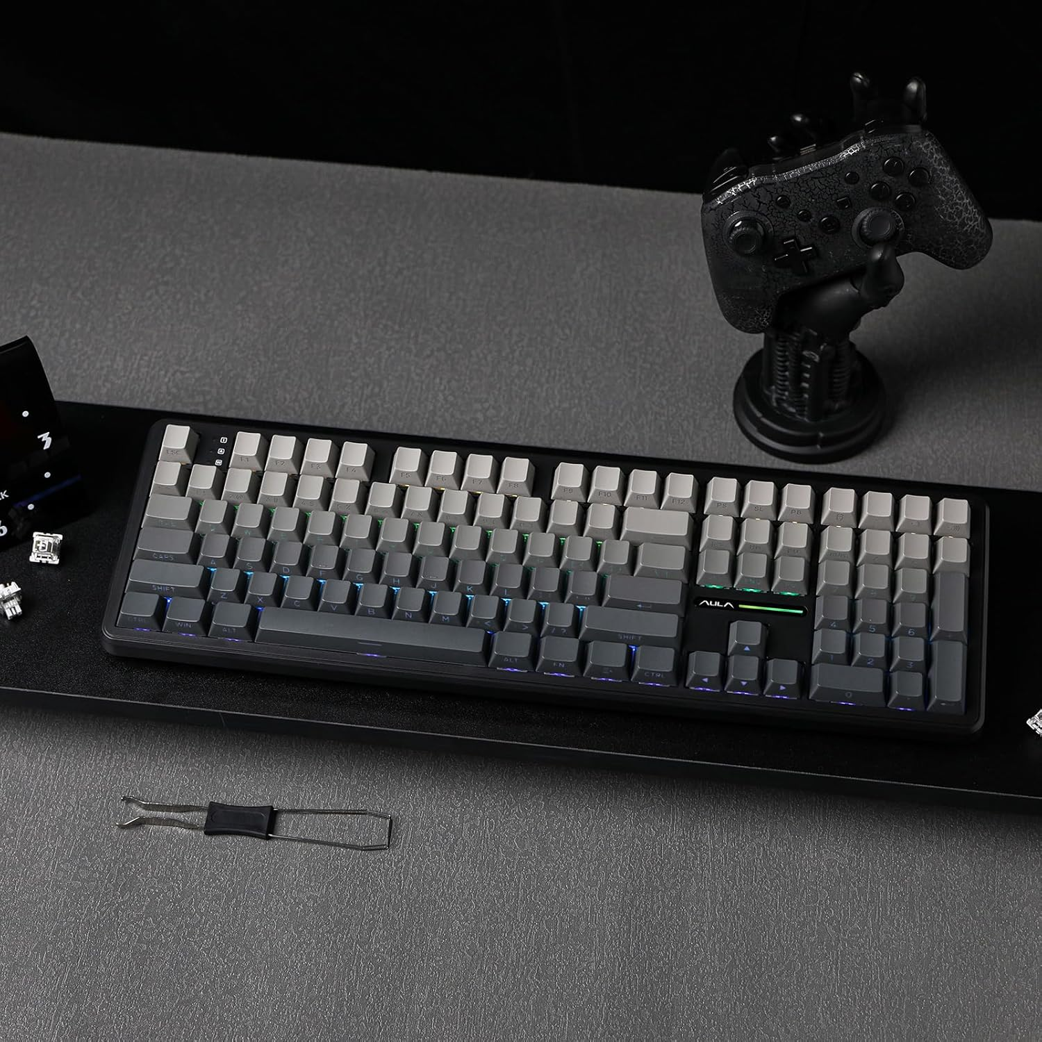 Mechlands Aula F108 Wireless Gaming Keyboard with Screen, 4000Mah Battery, Full Size Custom Gasket Mechanical Keyboard, Programmable 108 Keys, Hot-Swappable, for Win/Mac (Black Gradient) - Greyyellow image number 4