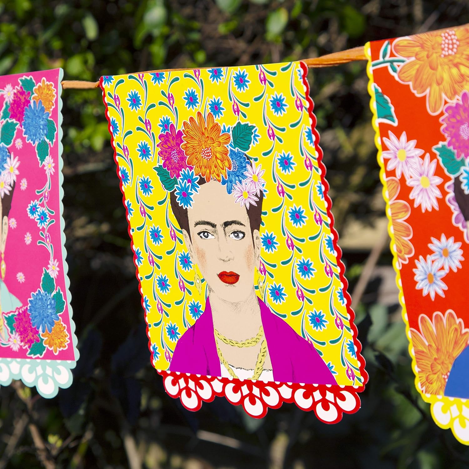 Talking Tables Frida Kahlo Print Garland Bunting-3M | Brightly Coloured Boho Party Decorations for Birthday, Fiesta, Mexican Cinco De Mayo Celebration image number 2