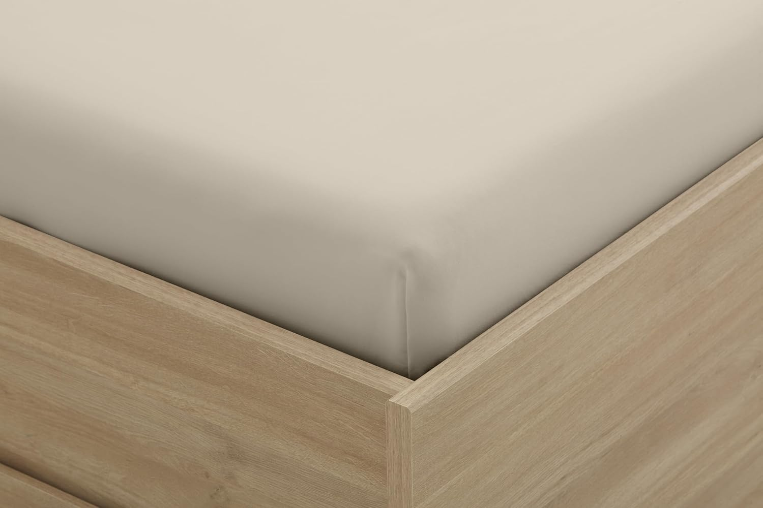 Degrees Home - Premium Bedding Set 140 X 200 &ndash; 4 Pieces &ndash; Flat Sheet 140 X 200 Cm &ndash; Fitted Sheet 140 X 200 Cm Adjustable &ndash; 2 Pillowcases 70 X 50 Cm image number 4