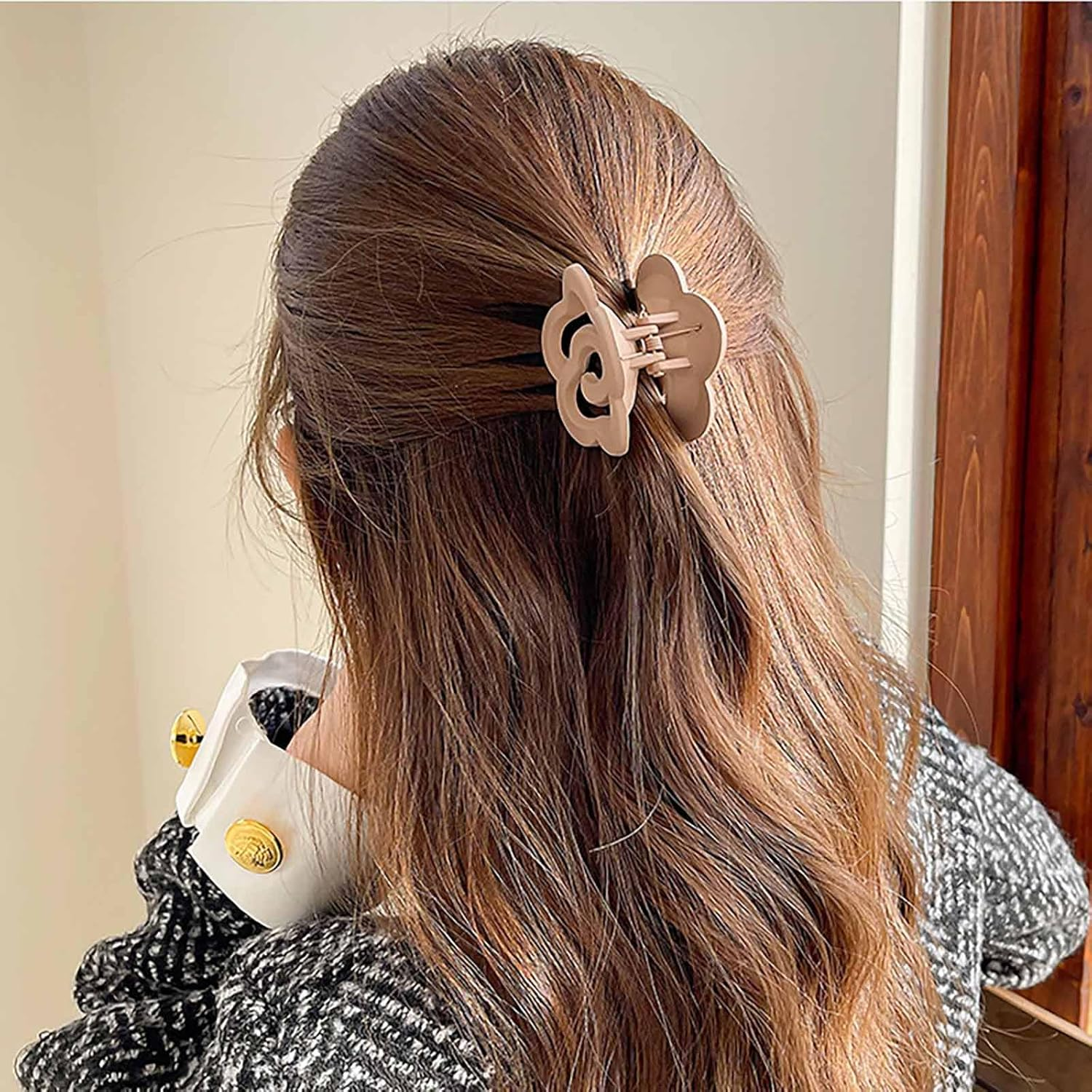 Inateannal Flower Claw Hair Clips Matte Flower Hair Clips White Medium Hair Clip Plastic Thick Hair Non-Slip Strong Hold Claw Camellia Hair Accessories image number 1
