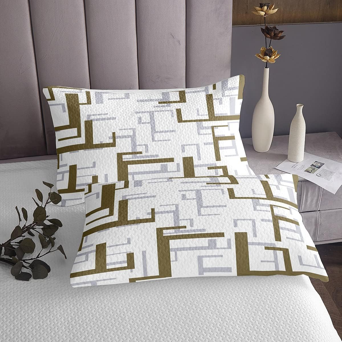 Modern Bedspread with Geometric Pattern, Brown, Lattice Square, Checked Pattern, Quilted, 220 X 240 Cm, for Children, Abstract Lines, Plaid Bed Linen, Geometric Texture, Boys Dorm Decor