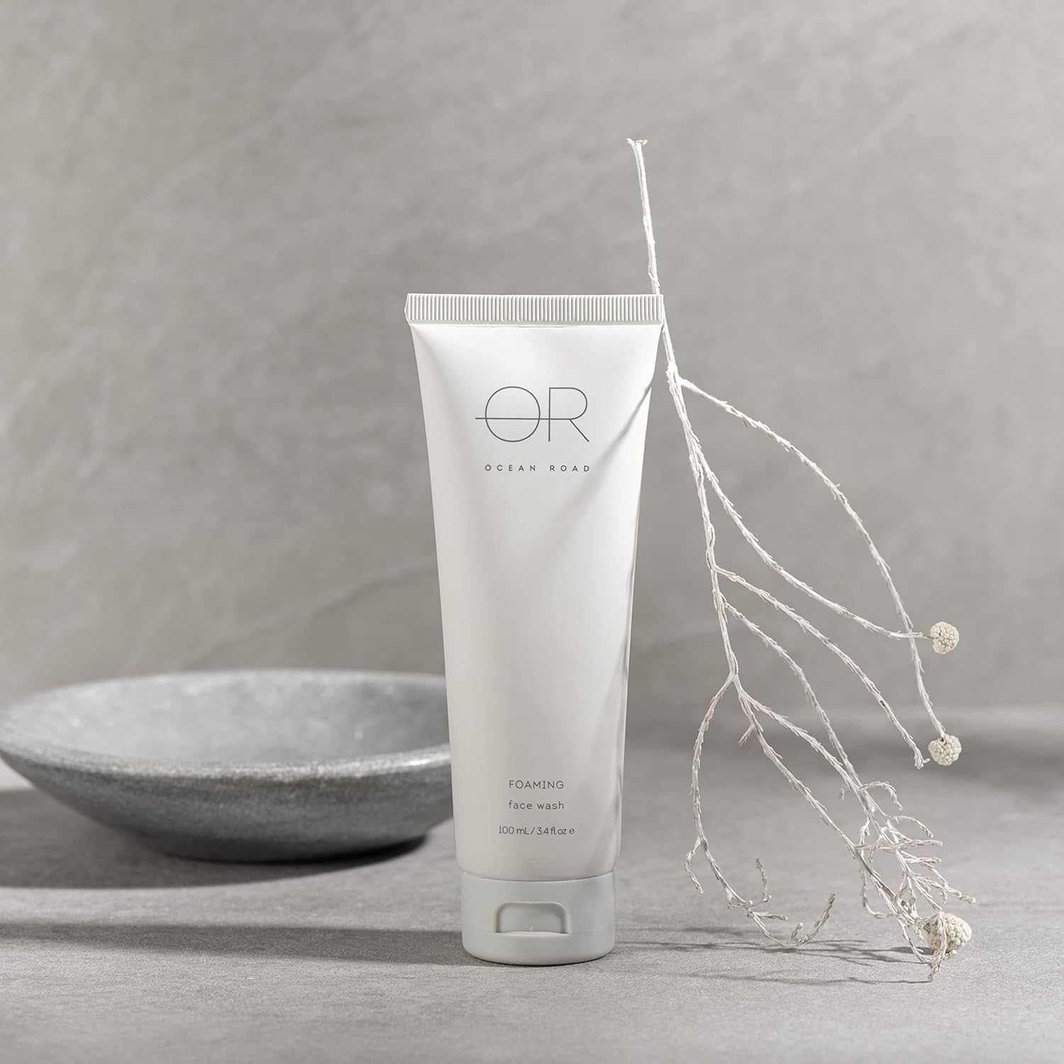 Ocean Road Every Day Foaming Face Wash 100Ml &ndash; Invigorating and Hydrating Facial Cleanser with Jojoba Esters & Australian Superfruits &ndash; Soothes Skin, Reduces Pores & Redness for Soft, Refreshed Complexion image number 5