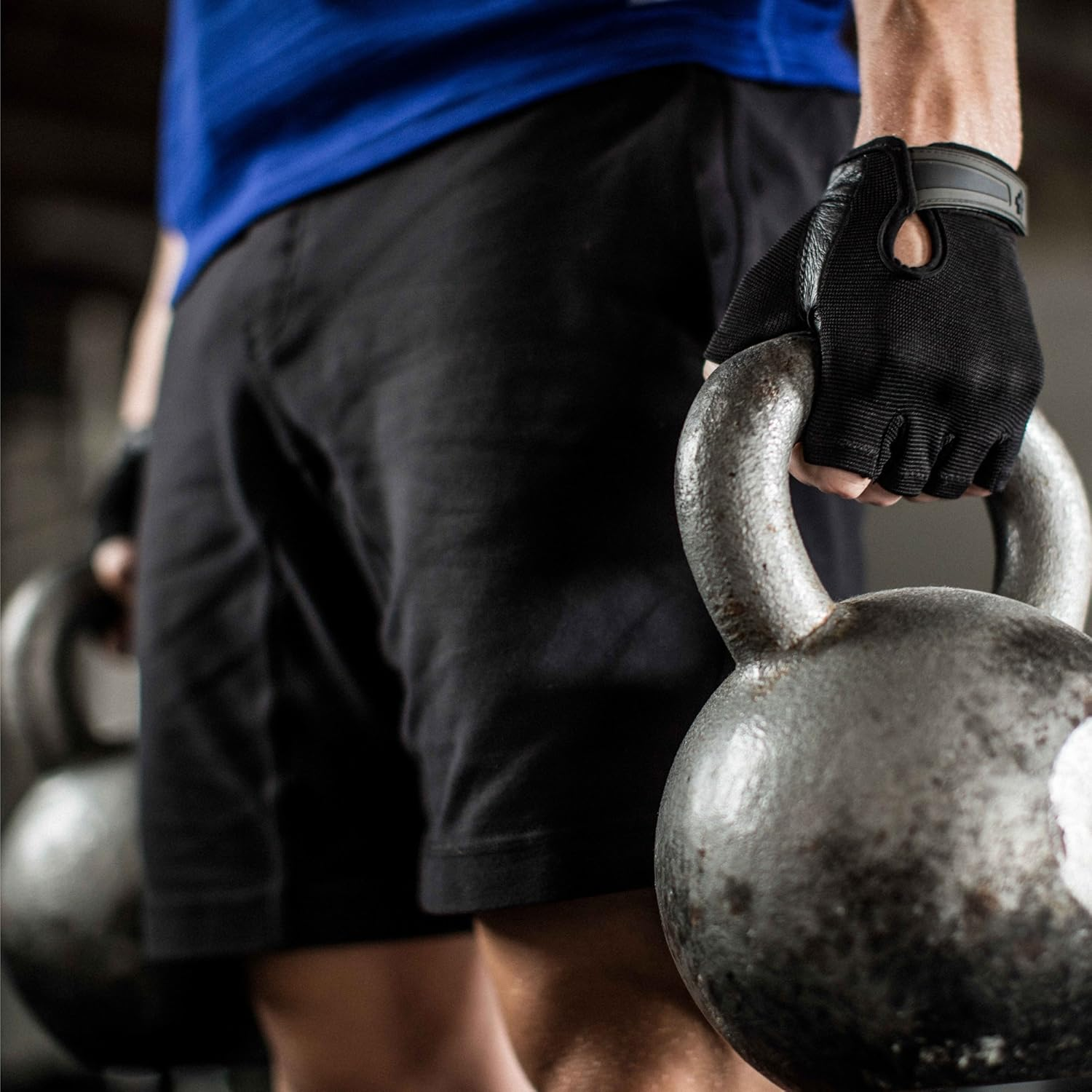 Harbinger Power Non-Wristwrap Workout Weightlifting Gloves with Stretchback Mesh and Leather Palm