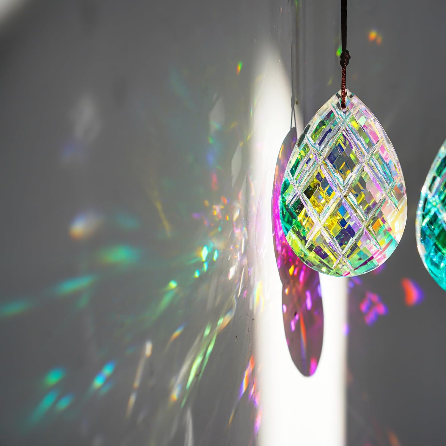 HDCRYSTALGIFTS Set 2 Crystal Sun Catcher Prisms Pendant for Window Hanging Decor,3Inch AB Colored Crystal Suncatchers Rainbow Maker Light Catcher for Home Indoor Garden Ornament image number 3