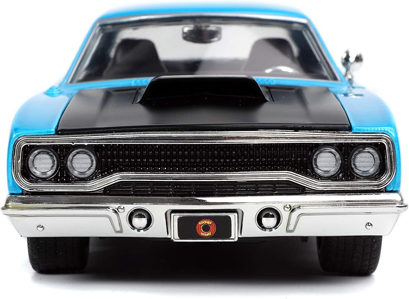 Jada Toys Looney Tunes - 1970 Plymouth Road Runner 1:24 Scale Diecast Car with Wile E Coyote Figure image number 3