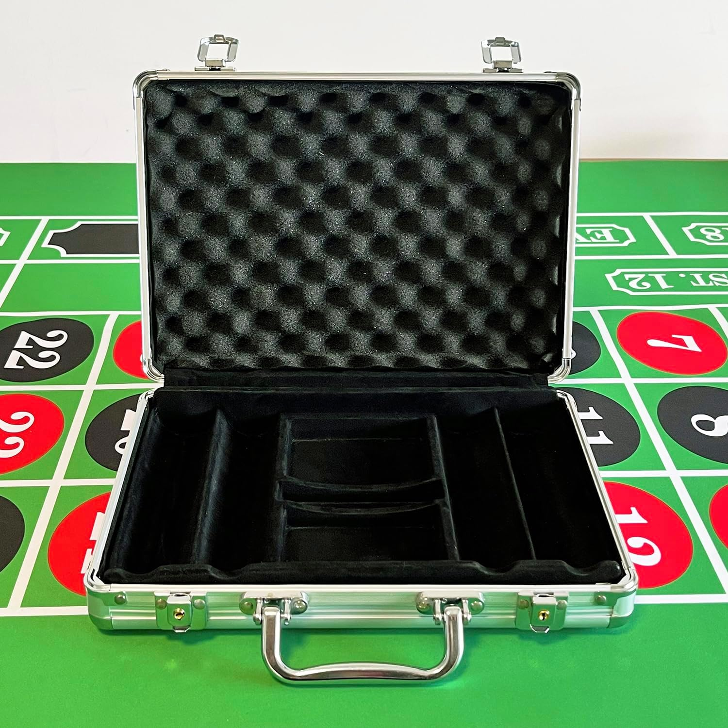 SEETOOOGAMES 200Pcs Capacity Empty Aluminum Poker Chip Case Only image number 2