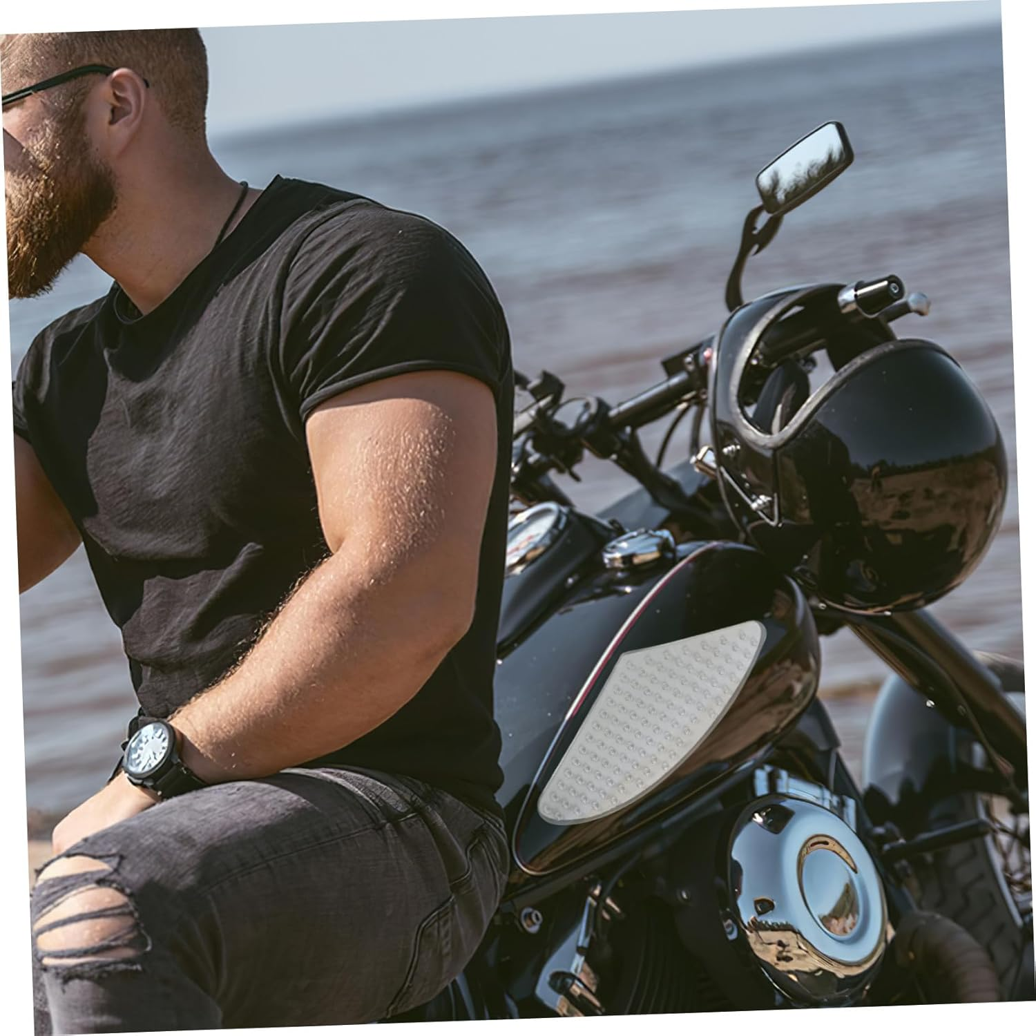 Ciieeo Luminous Motorcycle Gas Tank Pad and Anti-Slip Heat-Resistant Tank Grips for for Riding Safety image number 3