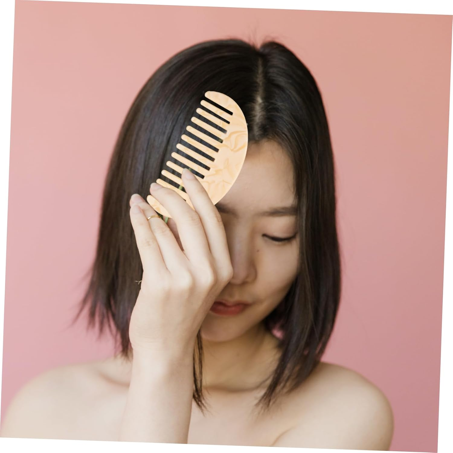 Healeved Static Comb for Curly Hair Detangler Comb Wide-Tooth Design for Easy Detangling for Shower Use Lightweight and Portable for Go Styling image number 5