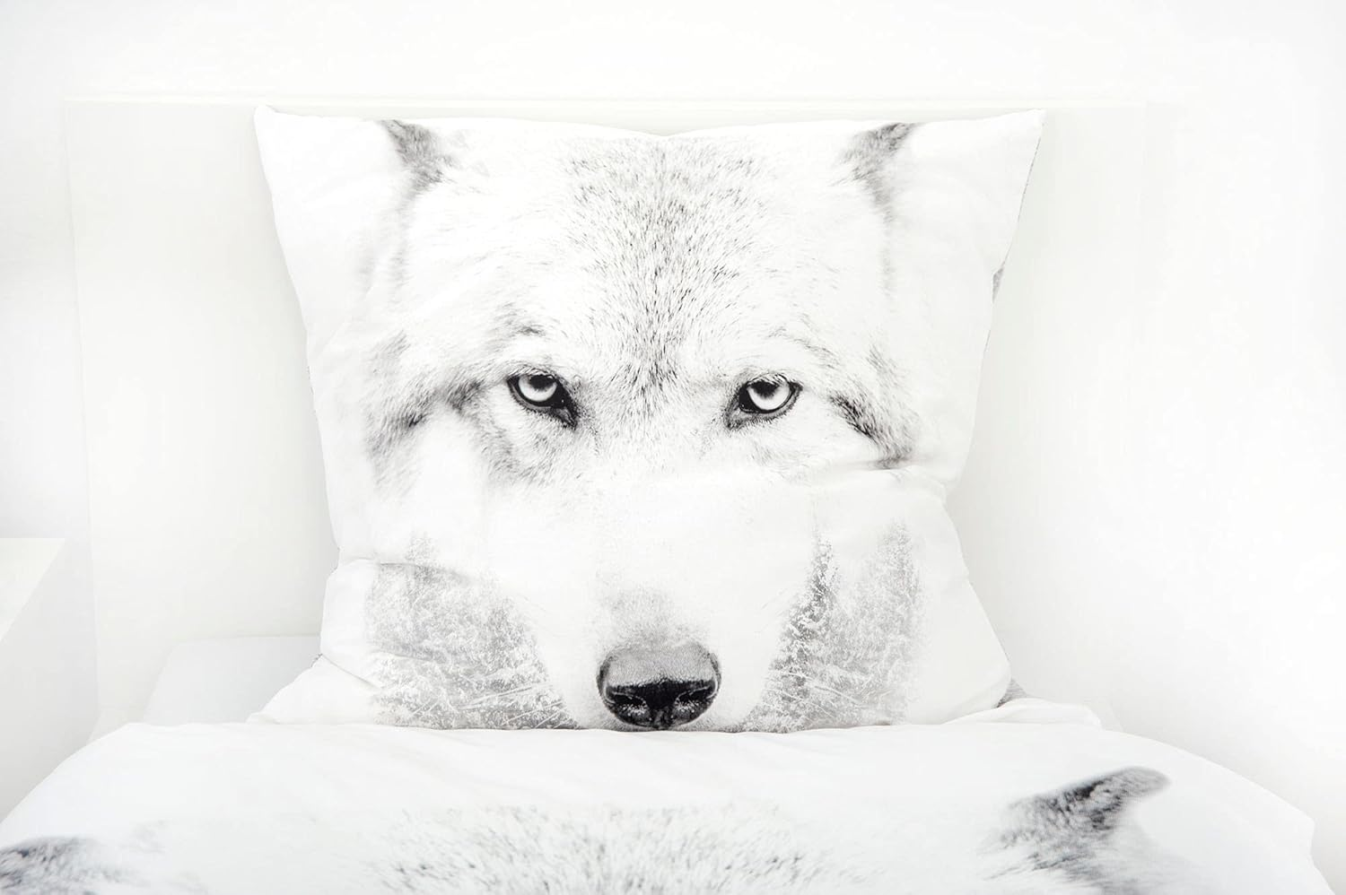 Klaus Herding Gmbh Flannel Bedding Set with Wolf 155 X 220 Cm 80 X 80 Cm plus Size image number 2