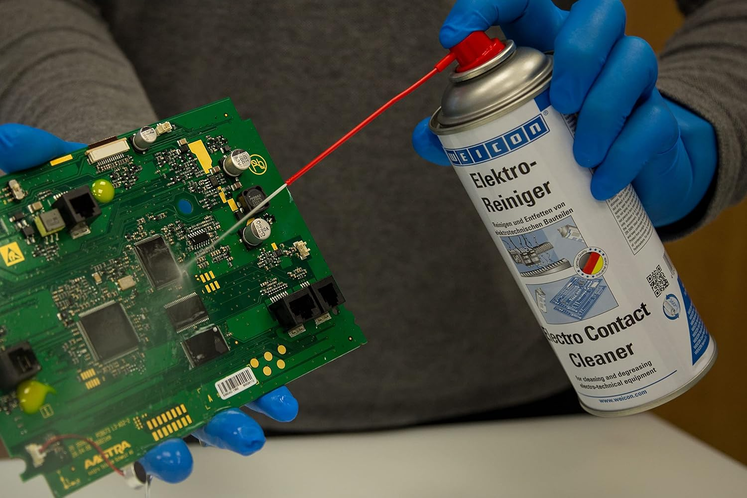 WEICON Electro Contact Cleaner | 400 Ml | Contact Spray for Electronic Components | Dissolves Corrosion | Removes Dust and Dirt |Increases Conductivity image number 6