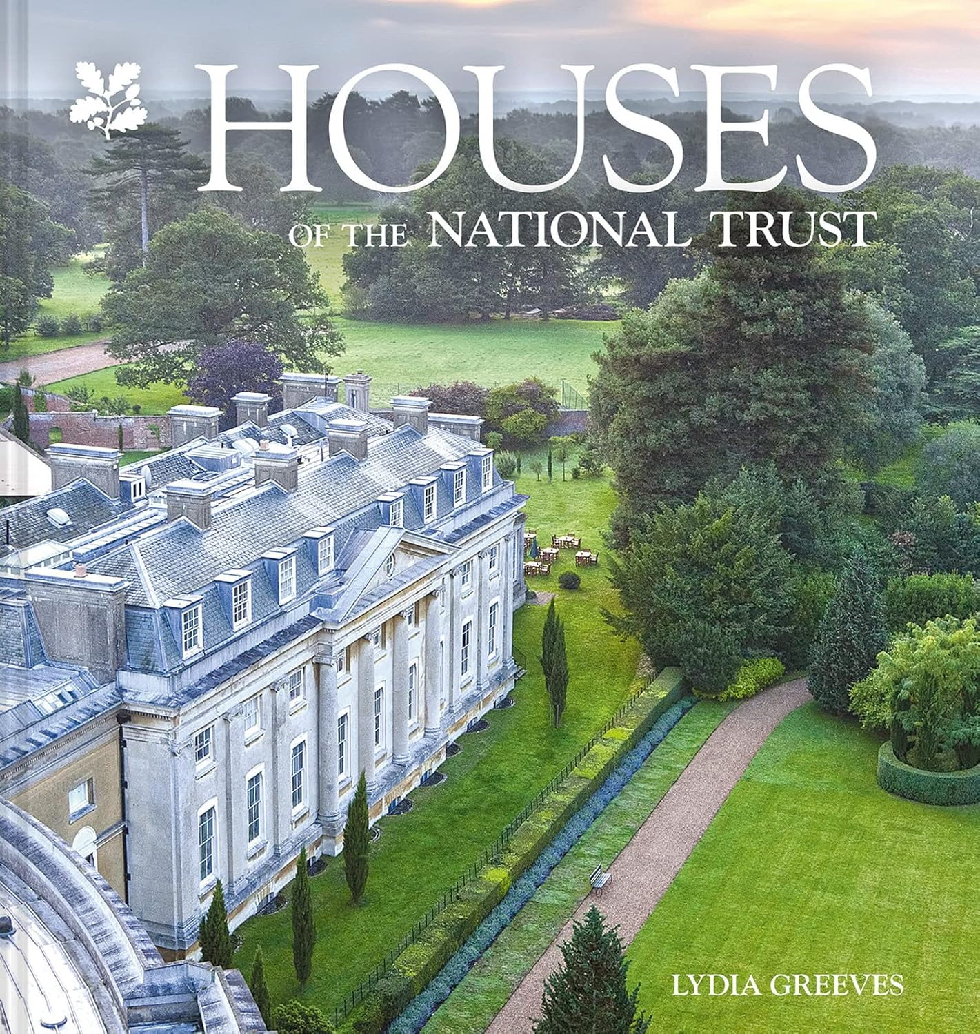 Houses of the National Trust: the History and Heritage of Homes and Buildings from the National Trust image number 6