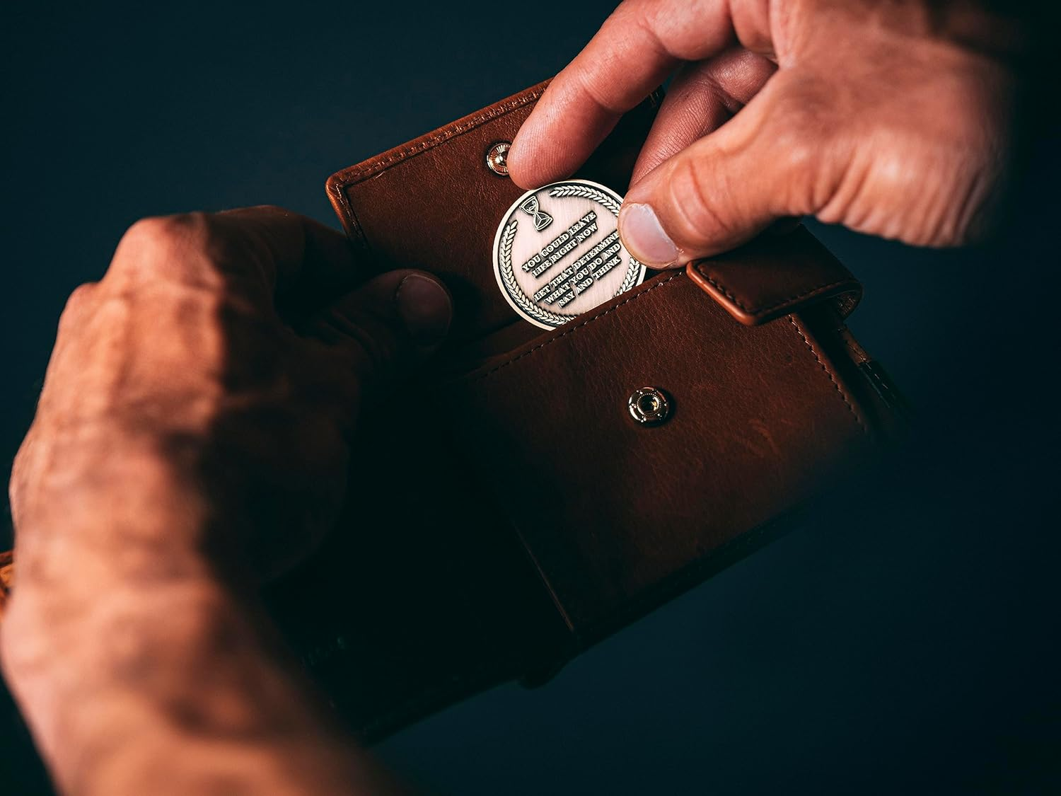 STOIC STORE UK Memento Mori Coin, Momento Mori Coin for Daily Stoic Practice, Marcus Aurelius Stoic Coin, Brass EDC Challenge Coin Stoic Medallion Bronze Plating, Memento Mori Medallion Stoic Coins image number 1