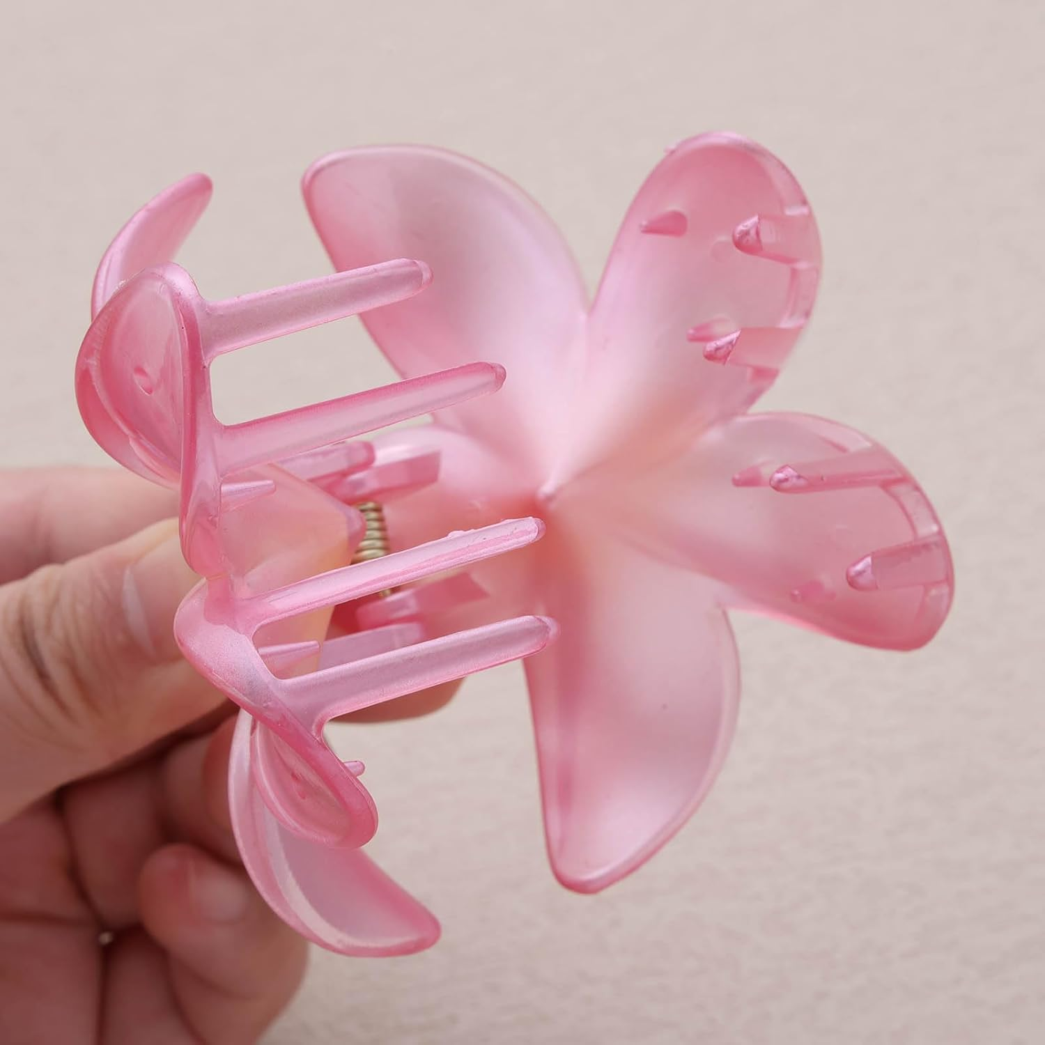 Inateannal Flower Hair Clips for Women Thick Hair Large Pink Flower Claw Clips Hawaiian Floral Hair Accessories Strong Hold Non-Slip Hair Clips Summer Beach Floral Claw Barrette image number 4