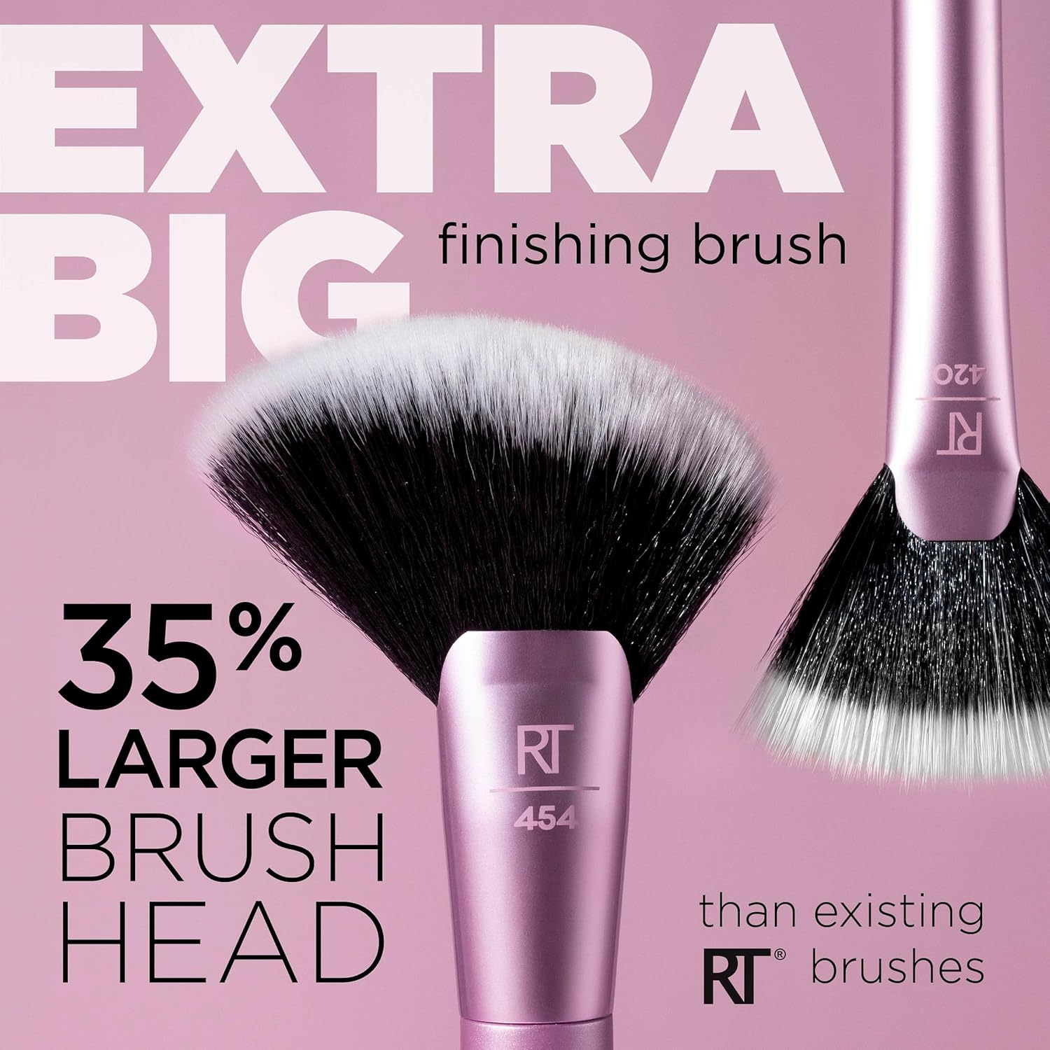 Real Techniques Extra Big Finishing Brush, Large Makeup Brush for Powder Bronzer, Highlight, & Contour, XL Fan Brush for Quick Application, Stocking Stuffer, Cruelty-Free, Synthetic Bristles, 1 Count