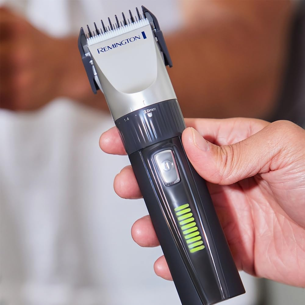 Remington HC5811 Professional Hair Trimmer (Self-Sharpening Ceramic Blades, 10 Attachment Combs, Mains / Battery Operated, Durable Lithium Battery, Professional Aluminium Case, Hairdressing Cape) Hair Trimmer, Hair Trimmer image number 2